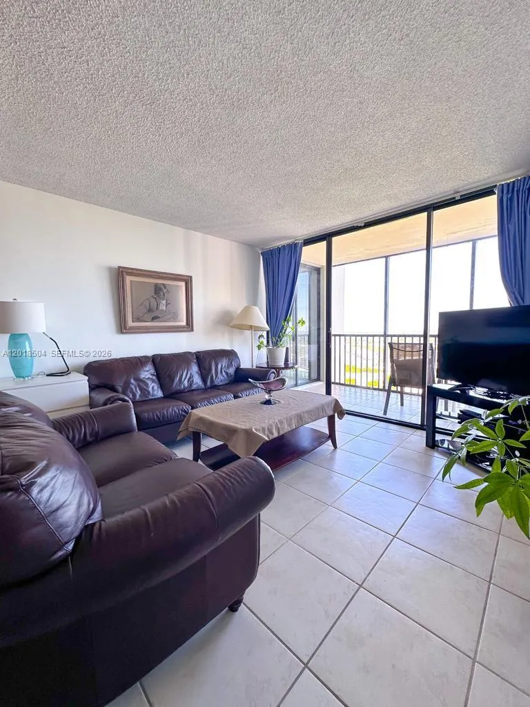 20335 W Country Club Dr # 2302, Aventura FL 33180