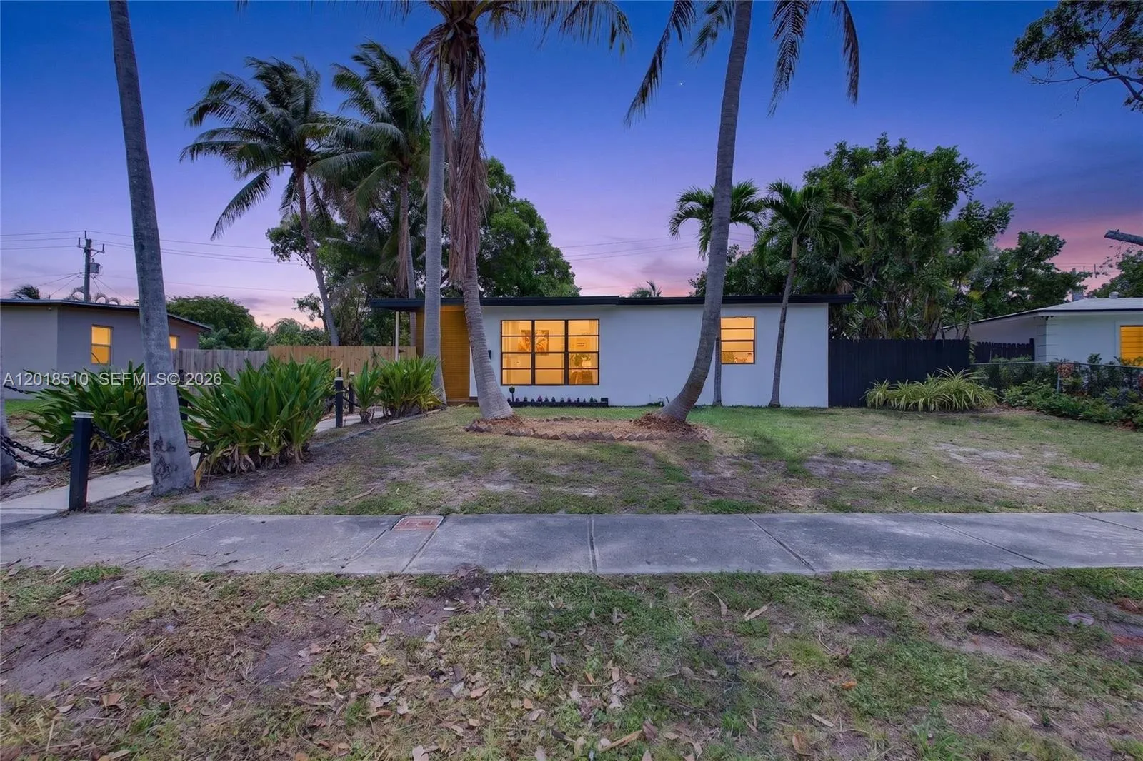 2 bedroom 1 bath for sale at 4130 NE 17th Ave, Pompano Beach FL 33064