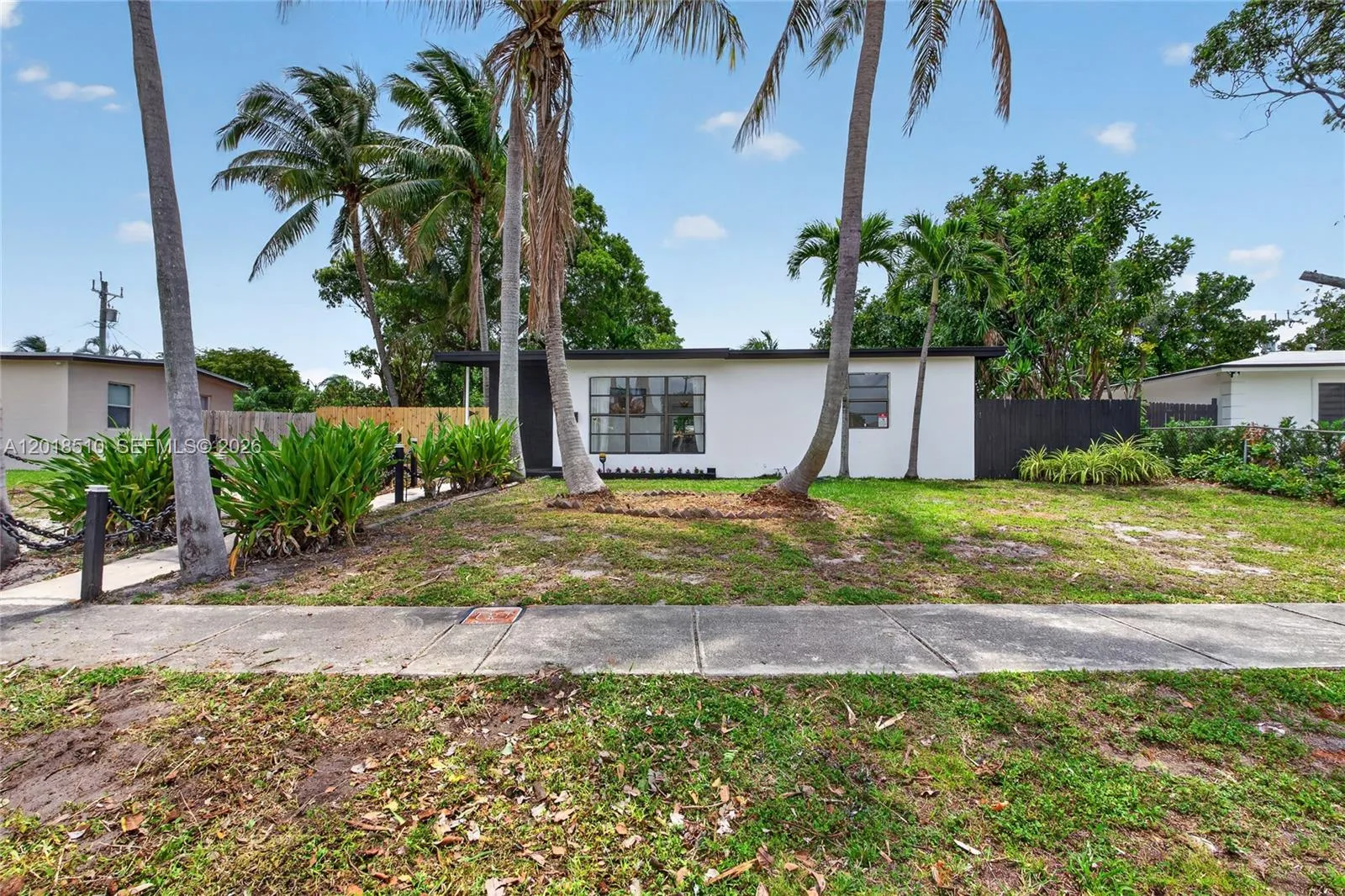 4130 NE 17th Ave, Pompano Beach FL 33064