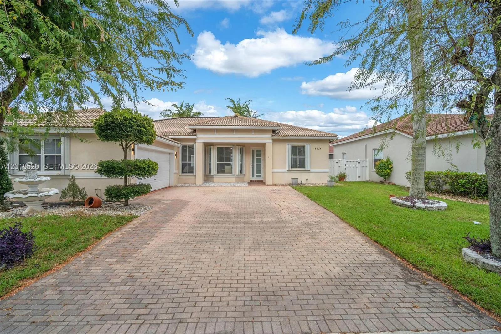 5374 SW 33rd Ave, Hollywood FL 33312