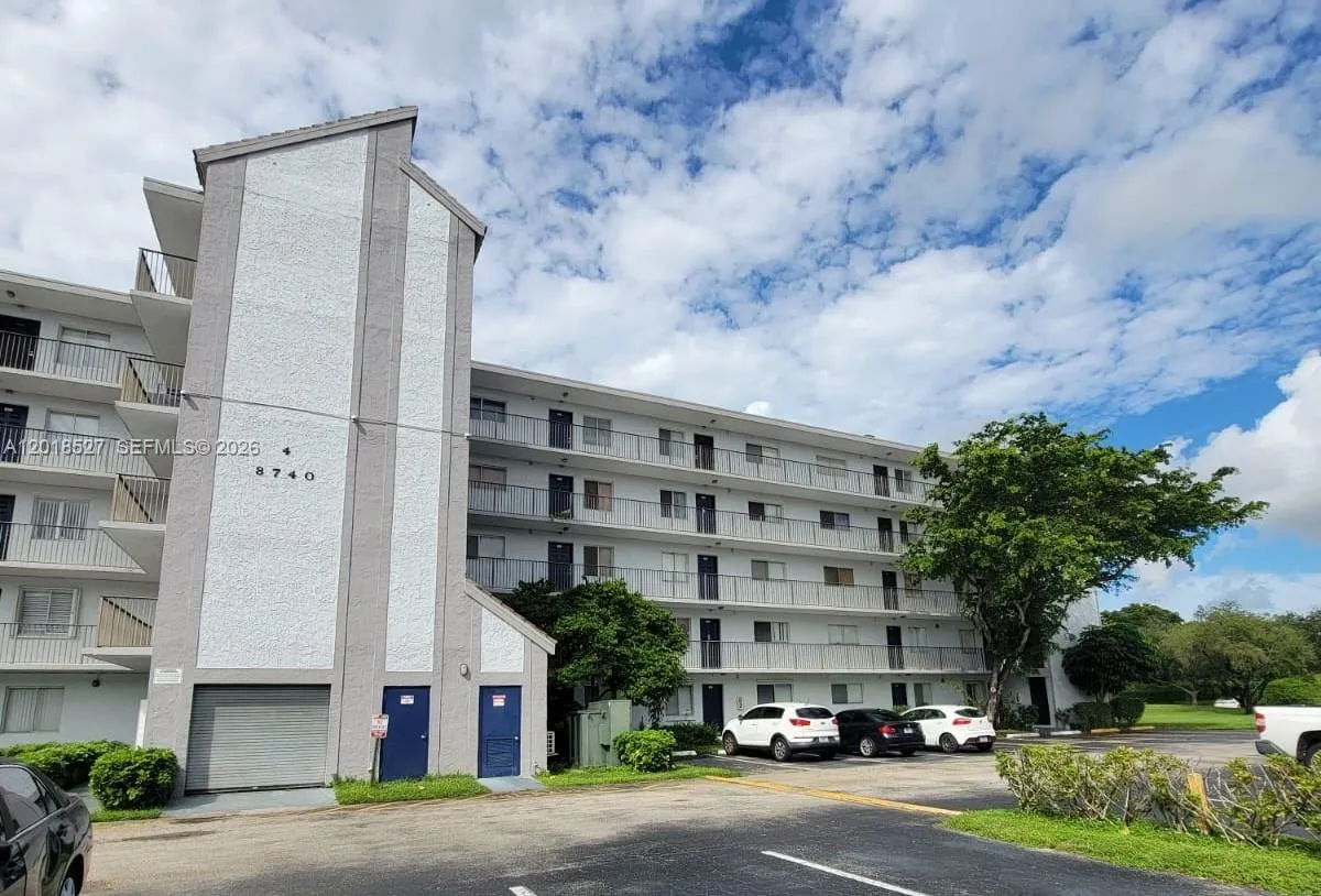 2 bedroom 2 bath for sale at 8740 N Sherman Cir # 308, Miramar FL 33025
