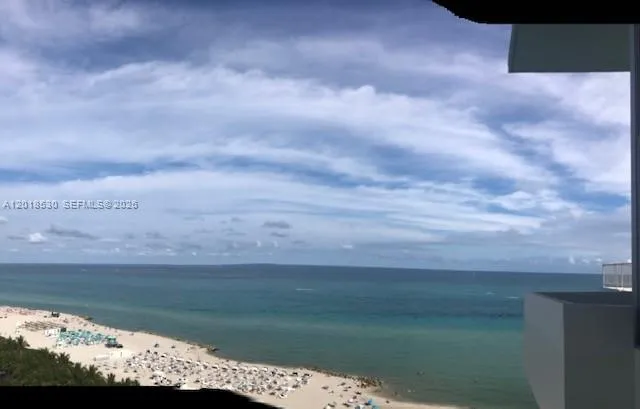 2899 Collins Ave, Miami Beach FL 33140