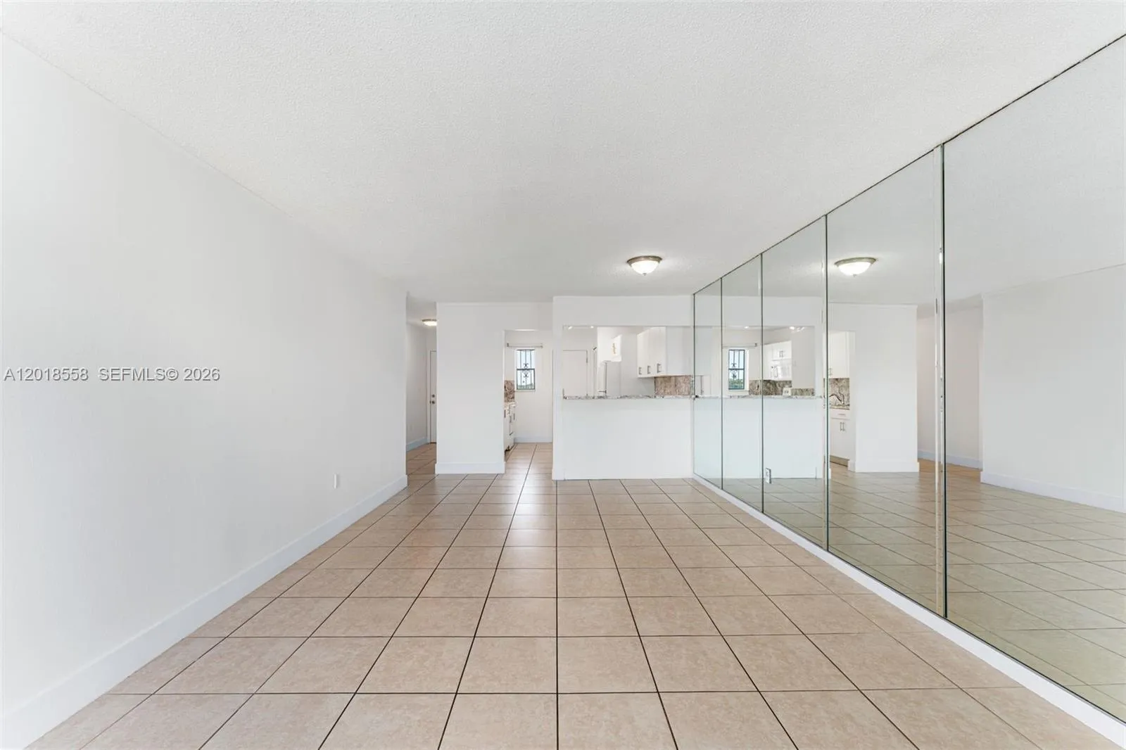 1950 W 54th St # 412, Hialeah FL 33012