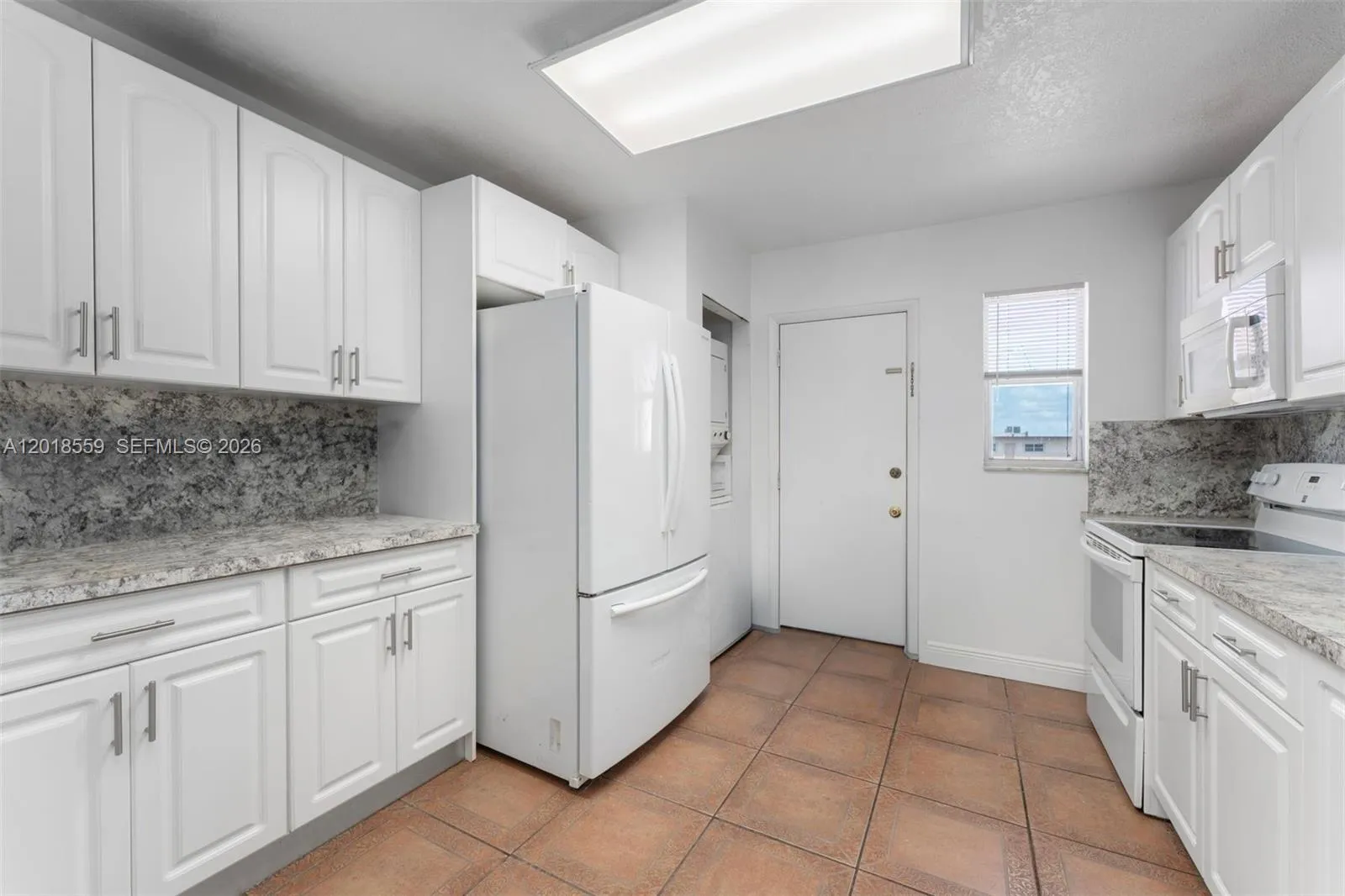 1950 W 54th St # 406, Hialeah FL 33012