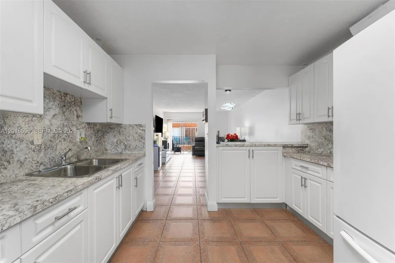 1950 W 54th St # 406, Hialeah FL 33012