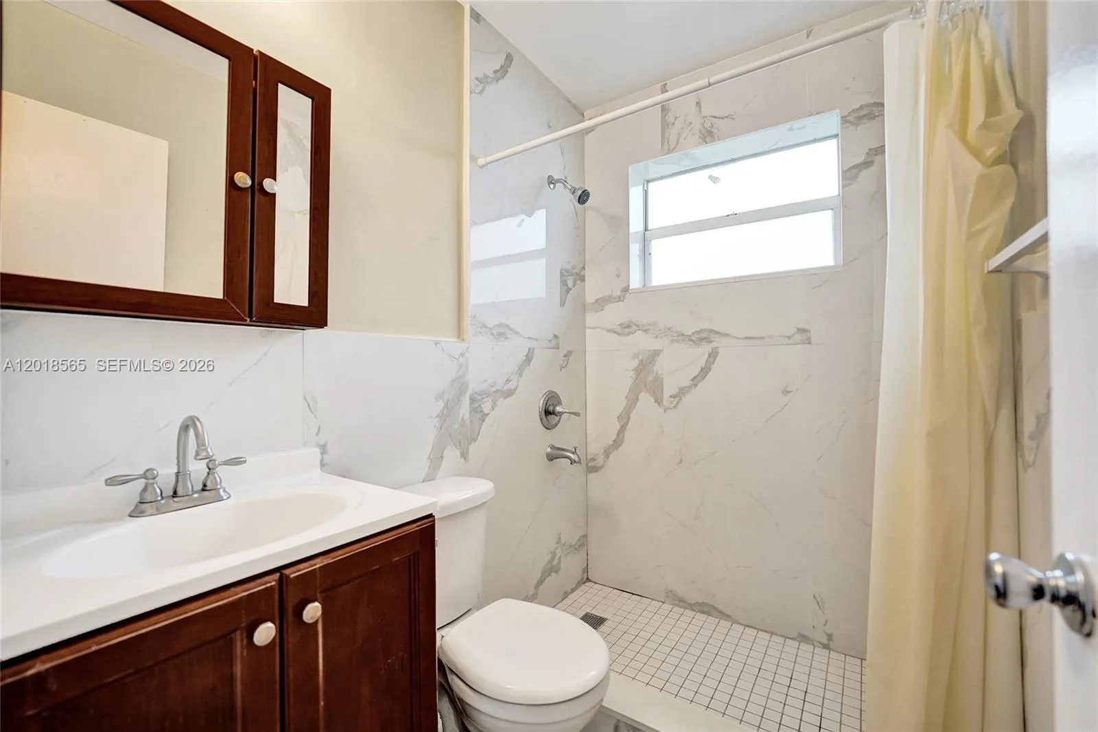 111 SE 4th Ave # 8, Hallandale Beach FL 33009