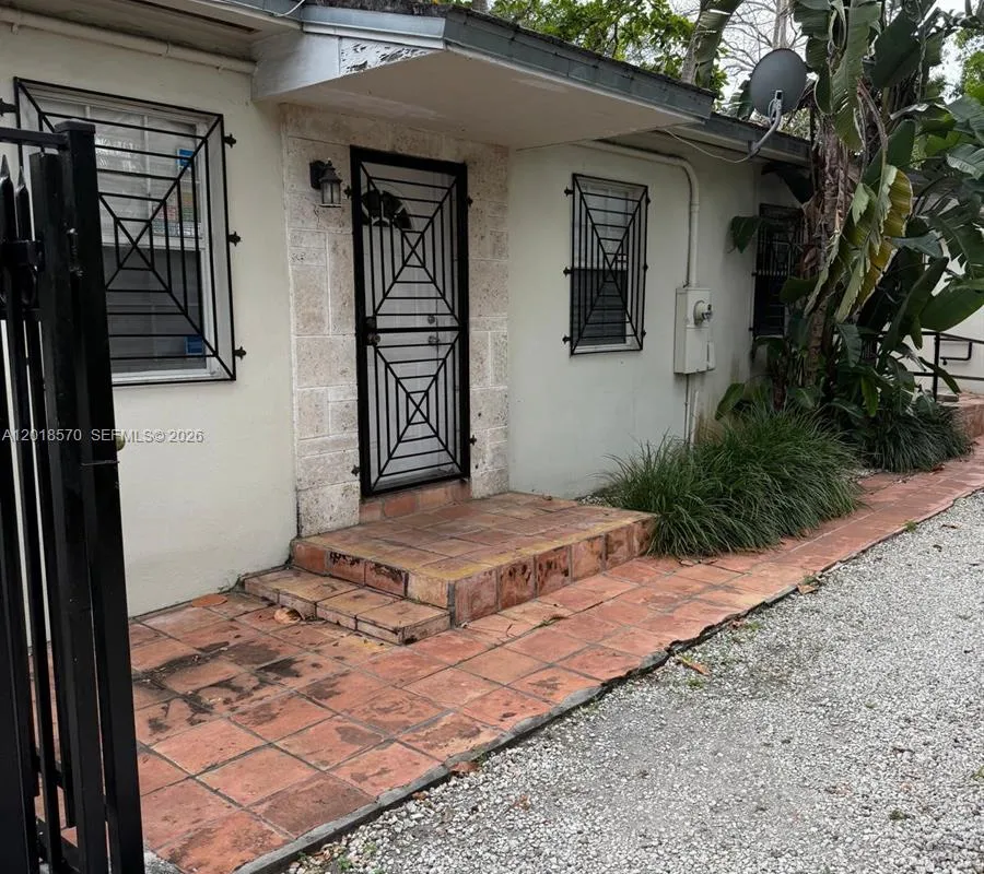 2916 SW 27th Ave # 1, Miami FL 33133