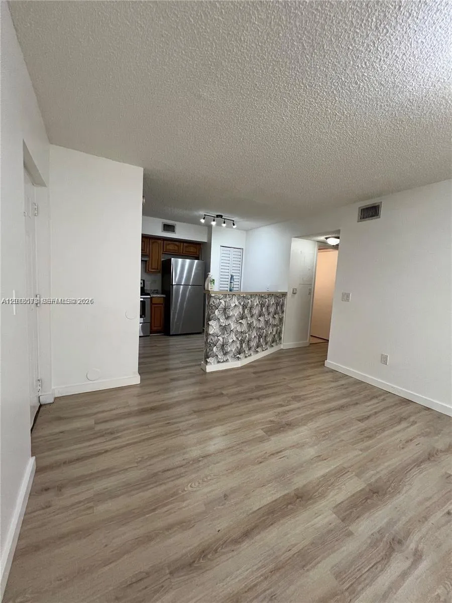 3700 N 56th Ave # 1012, Hollywood FL 33021