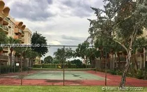 9350 Fontainebleau Blvd # 204, Miami FL 33172