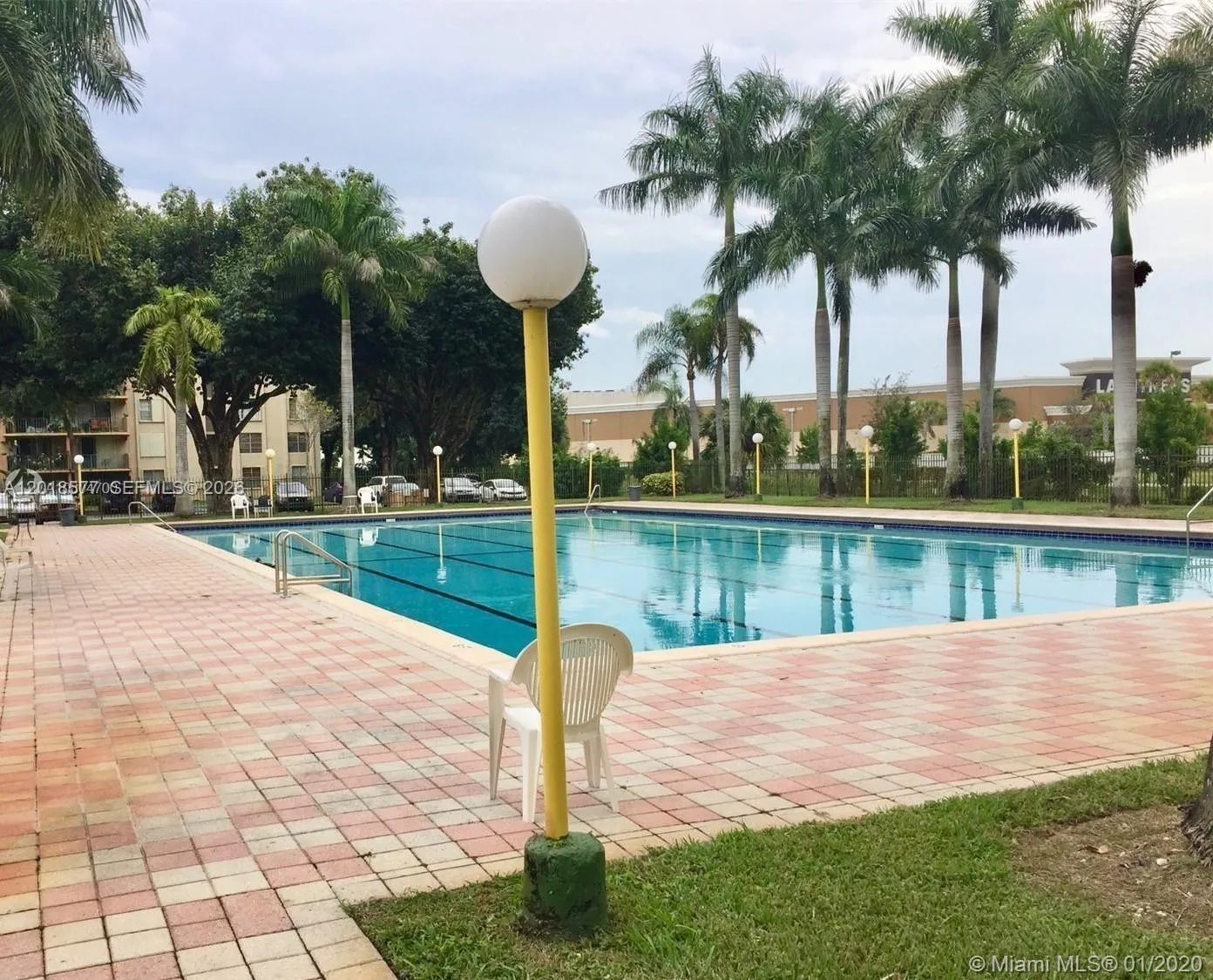 9350 Fontainebleau Blvd # 204, Miami FL 33172