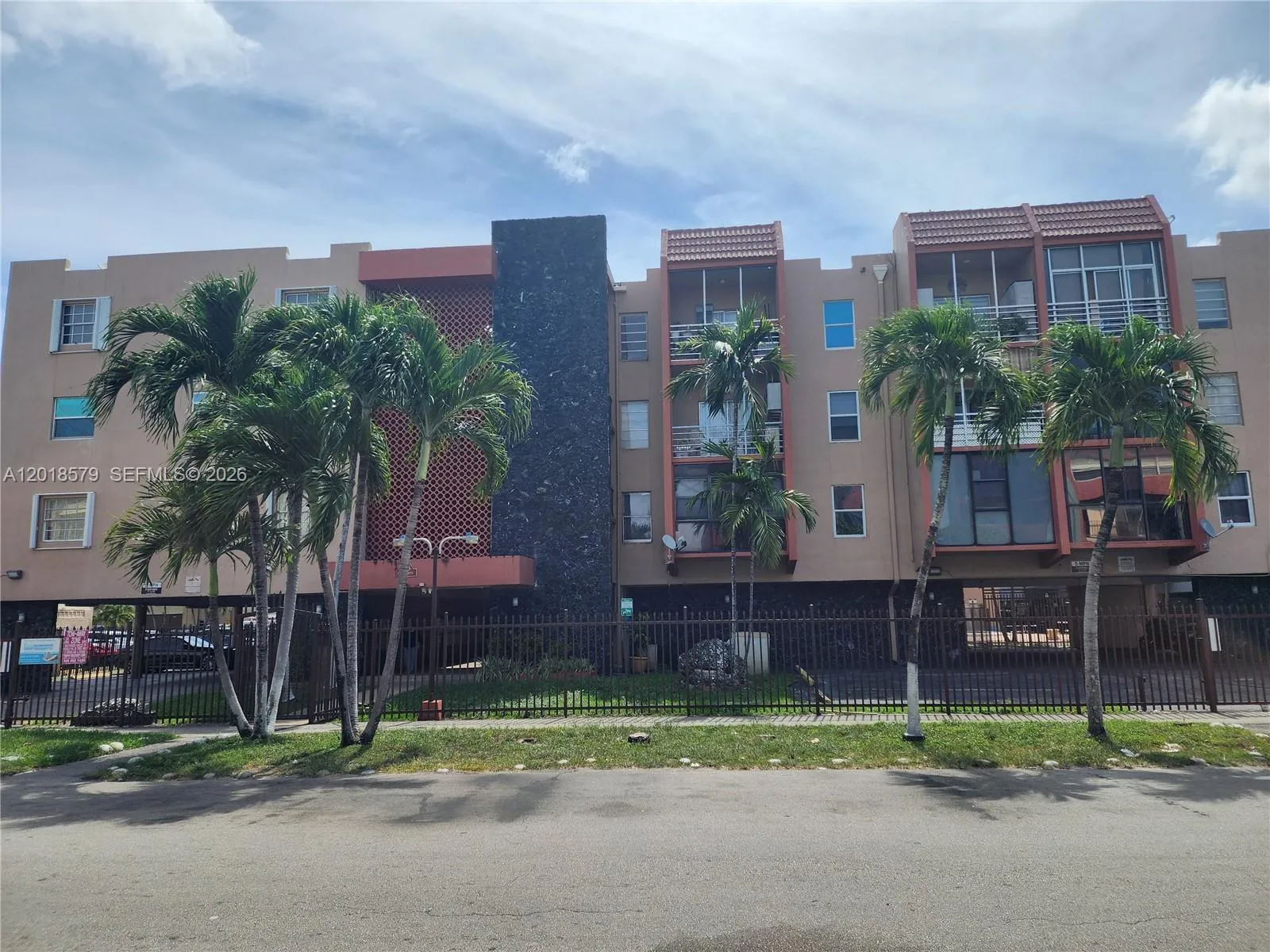 1 bedroom 1 bath for sale at 6095 W 19th Ave # 205, Hialeah FL 33012