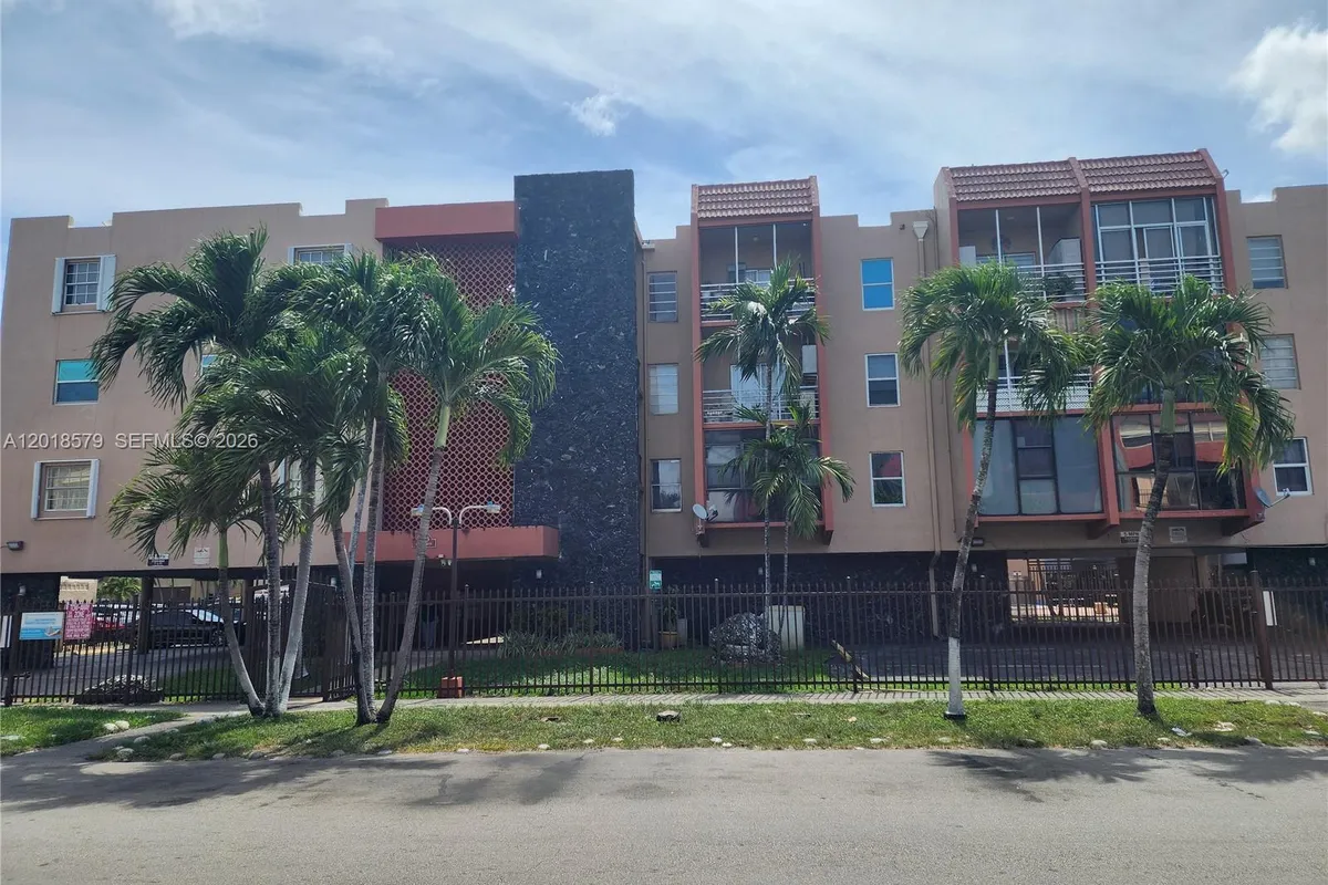 6095 W 19th Ave # 205, Hialeah FL 33012