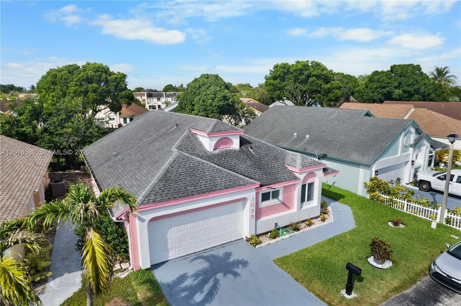 1035 W Jasmine Ln, North Lauderdale FL 33068
