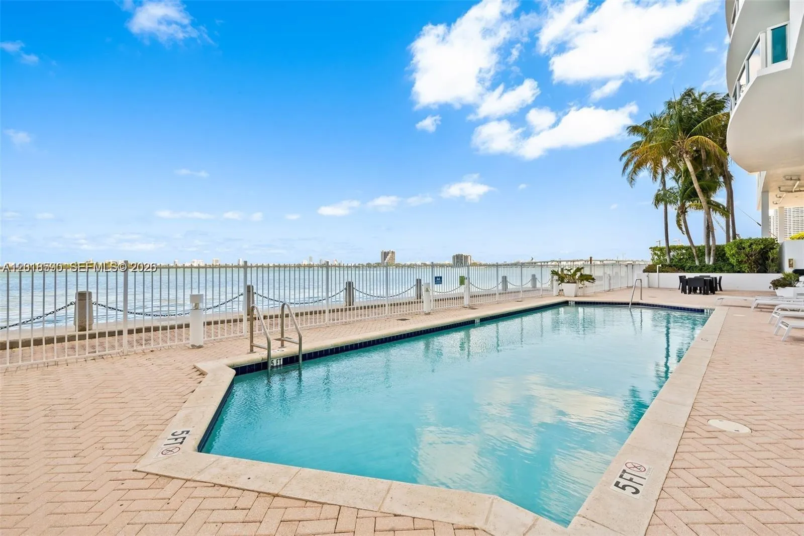 725 NE 22nd St, Miami FL 33137