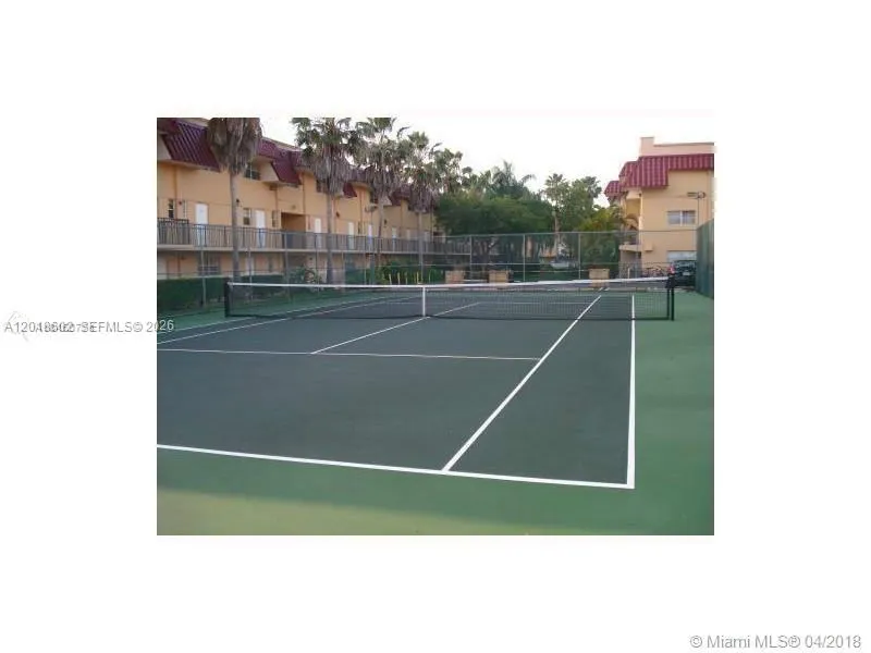 6713 N Kendall Dr # 611, Pinecrest FL 33156