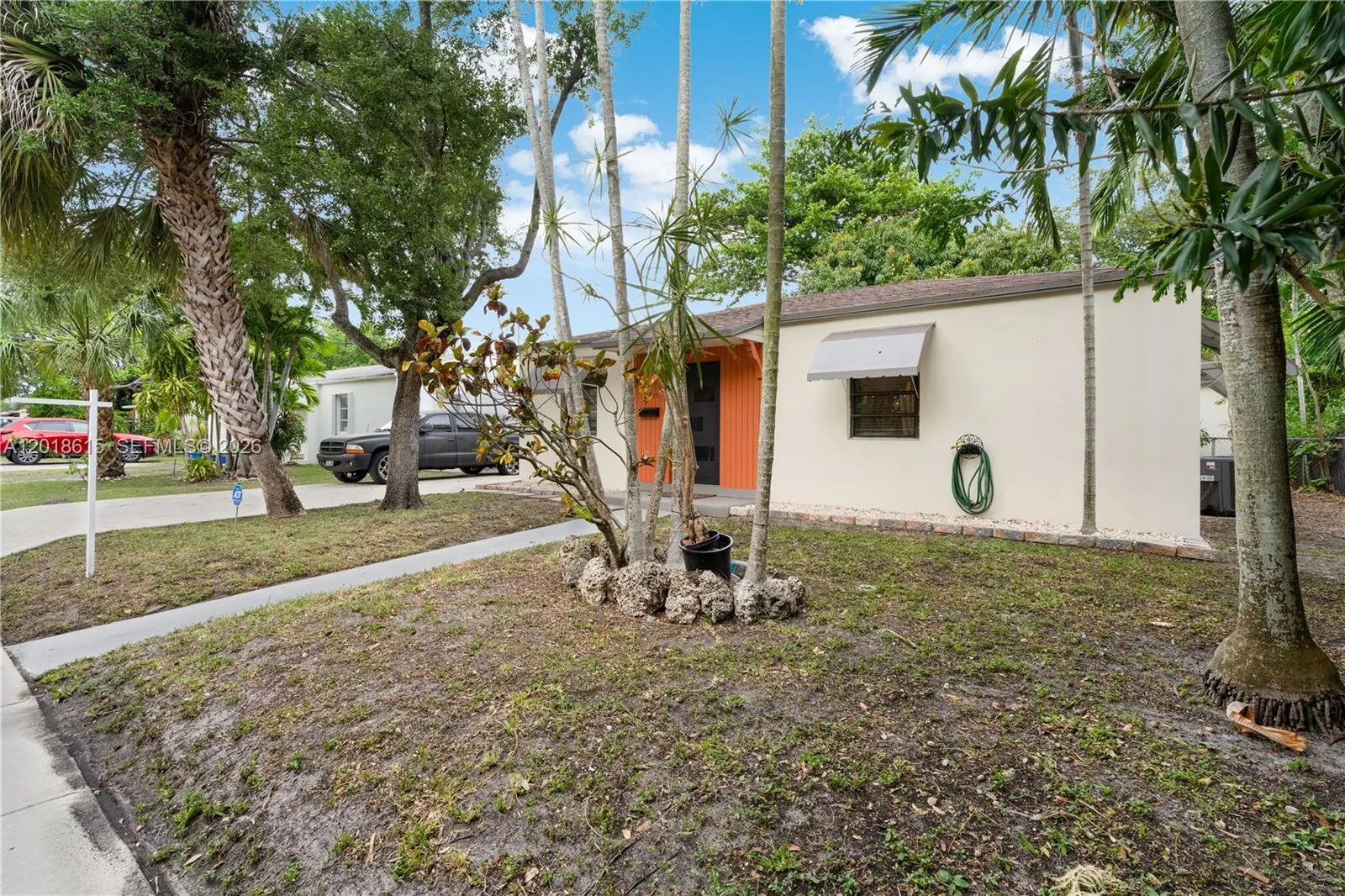 6531 SW 57th Pl, South Miami FL 33143