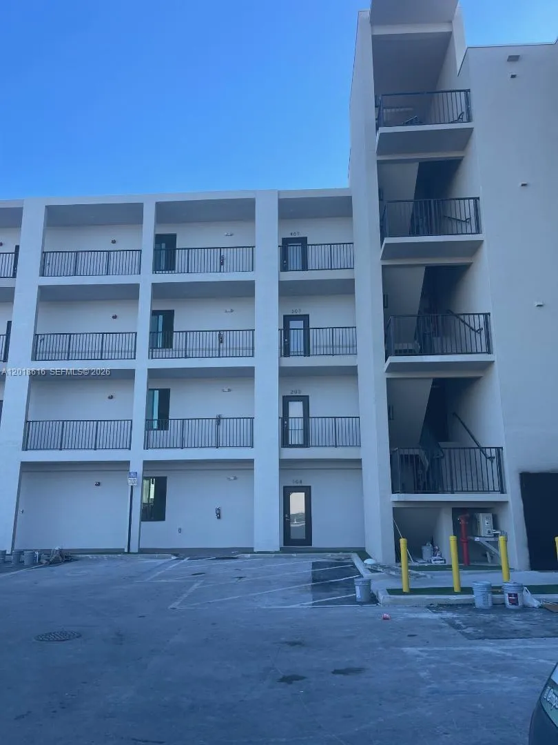 8167 NW 41 St # 407, Doral FL 33166