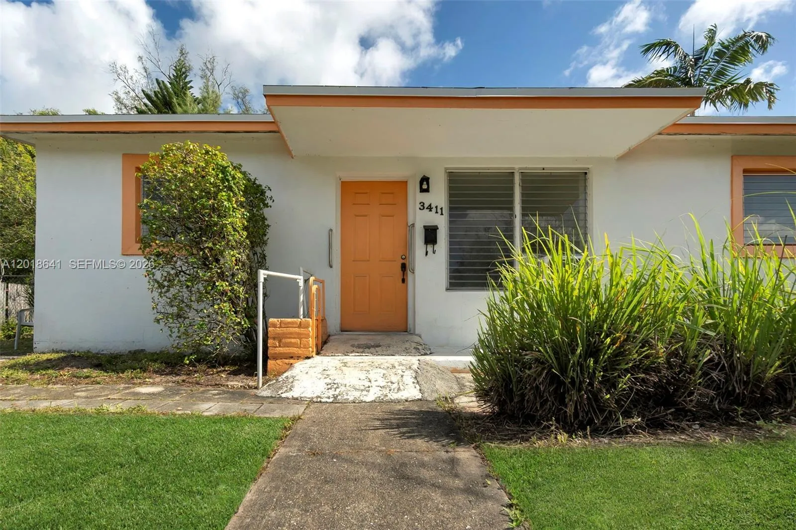 3411 SW 35th St, West Park FL 33023