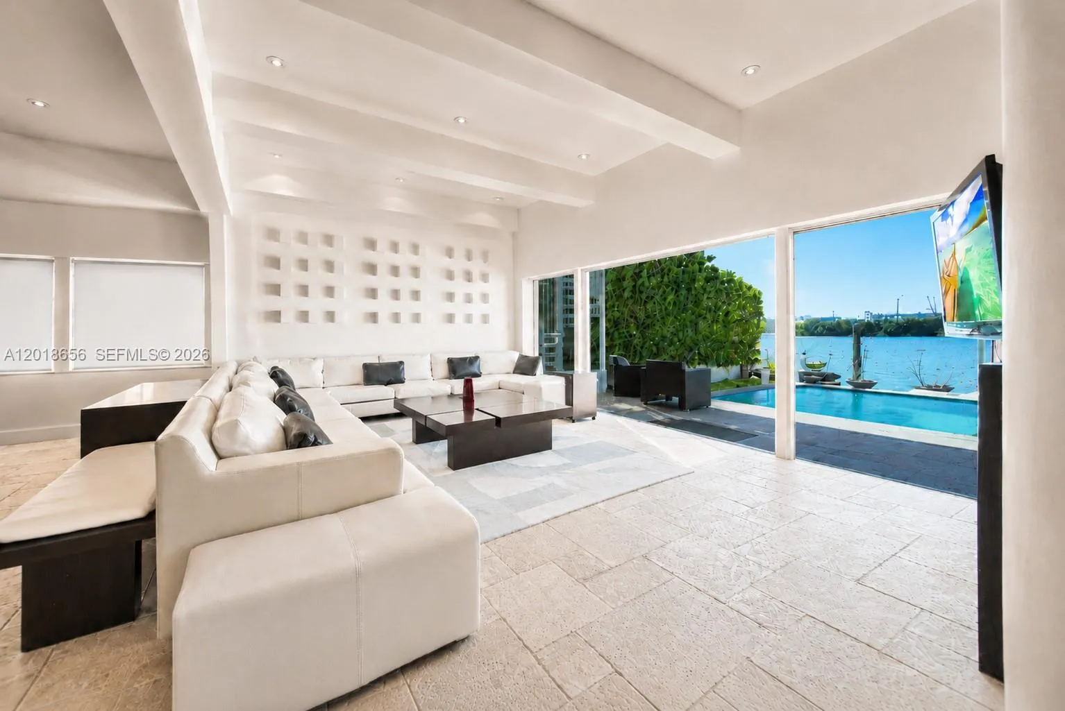 224 S Coconut Ln, Miami Beach FL 33139