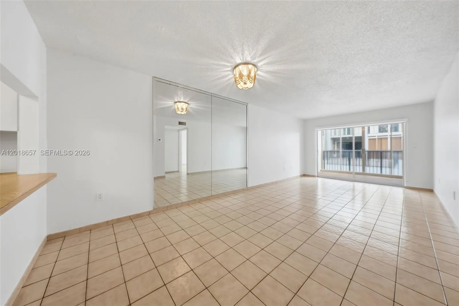 305 W 68th St # 206, Hialeah FL 33014