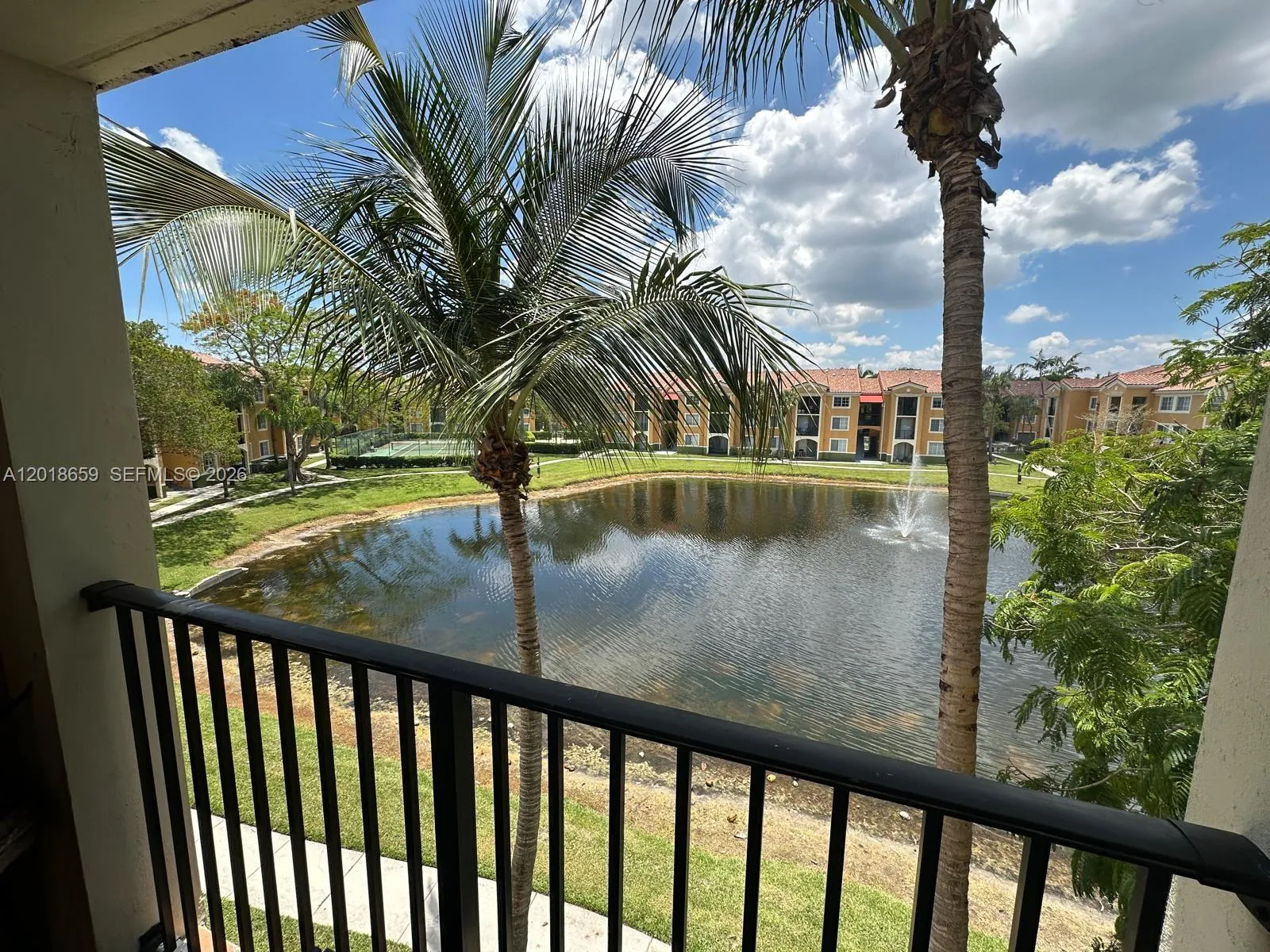 1 bedroom 1 bath for sale at 2240 E Preserve Way # 308, Miramar FL 33025