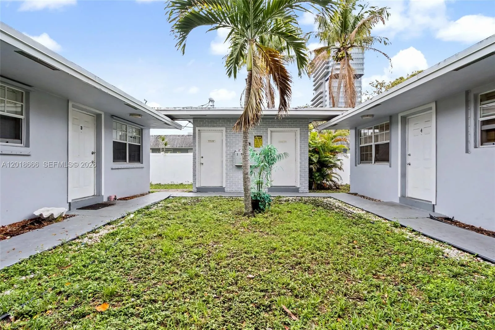 923 SE 2nd Ave # 1, Hallandale Beach FL 33009
