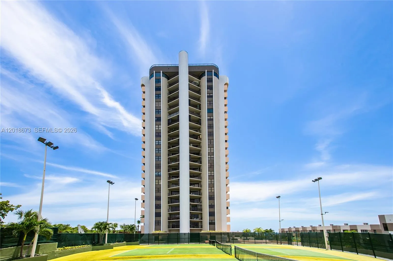 2 bedroom 2 bath for sale at 1800 NE 114th St # 1207, Miami FL 33181