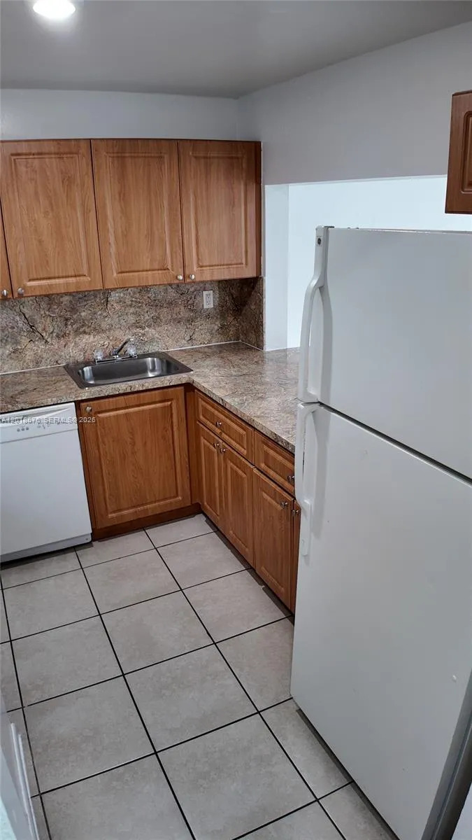 10820 SW 200th Dr # 207, Cutler Bay FL 33157