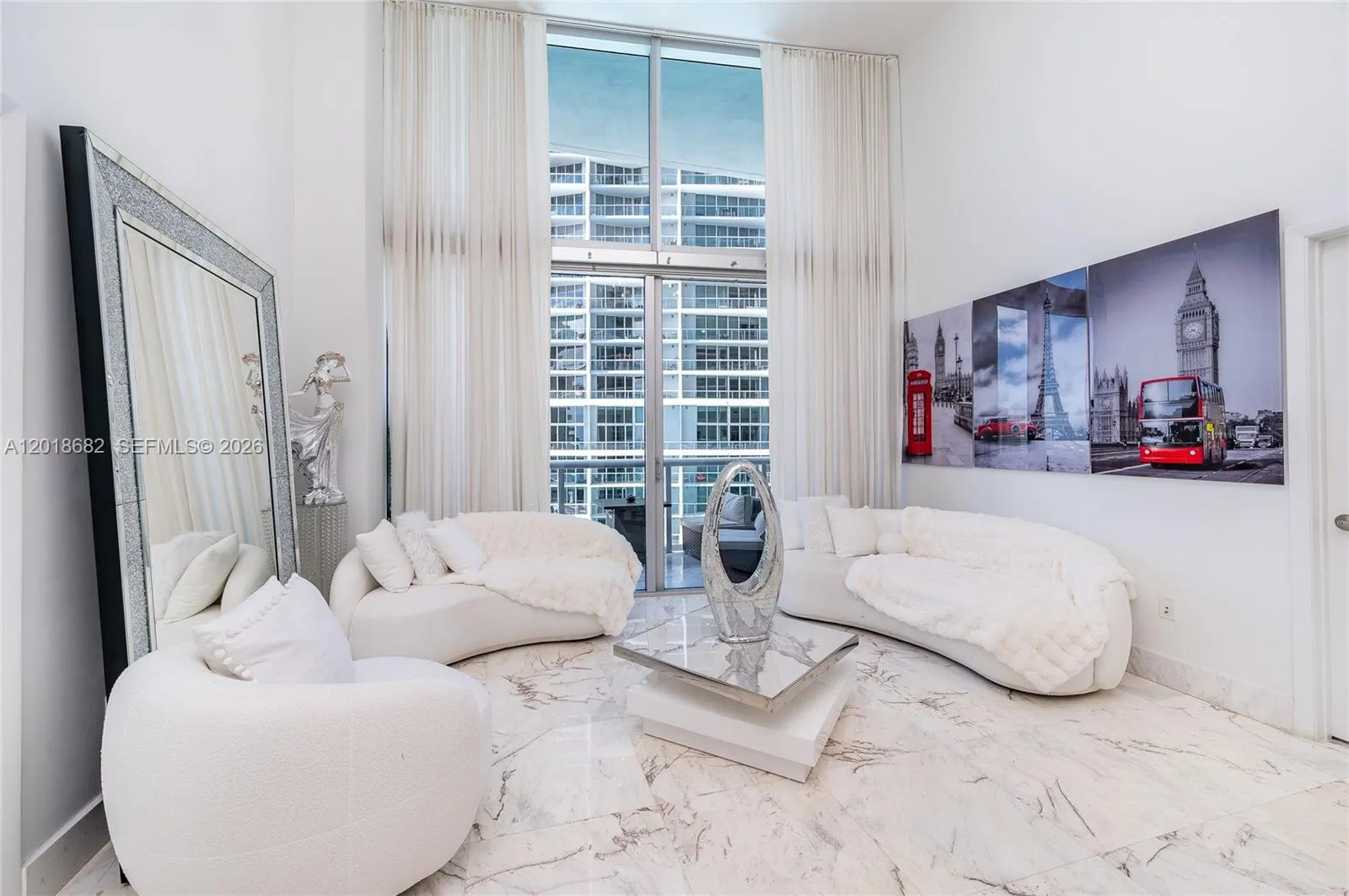 475 Brickell Ave # 2209, Miami FL 33131