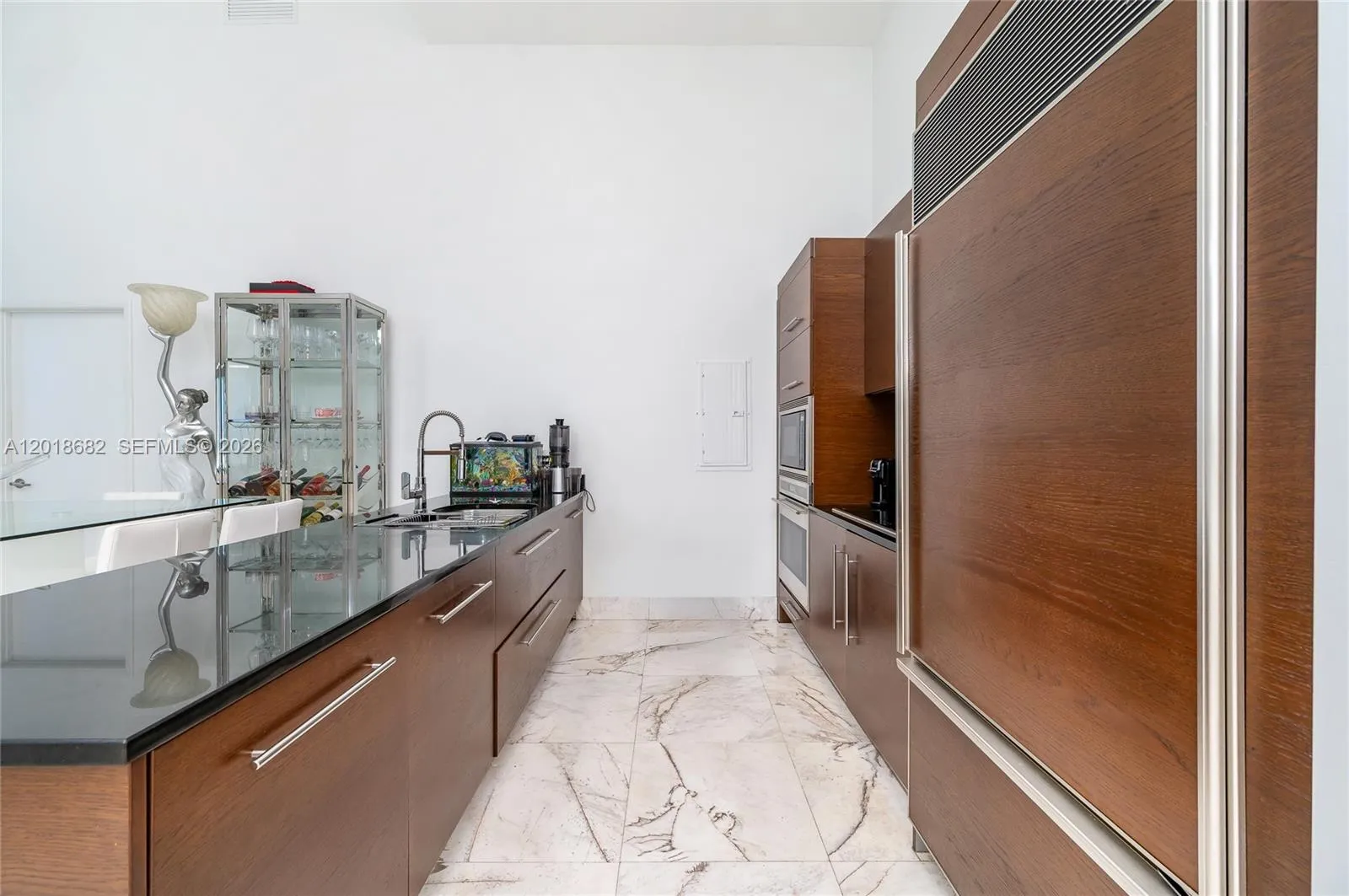475 Brickell Ave # 2209, Miami FL 33131