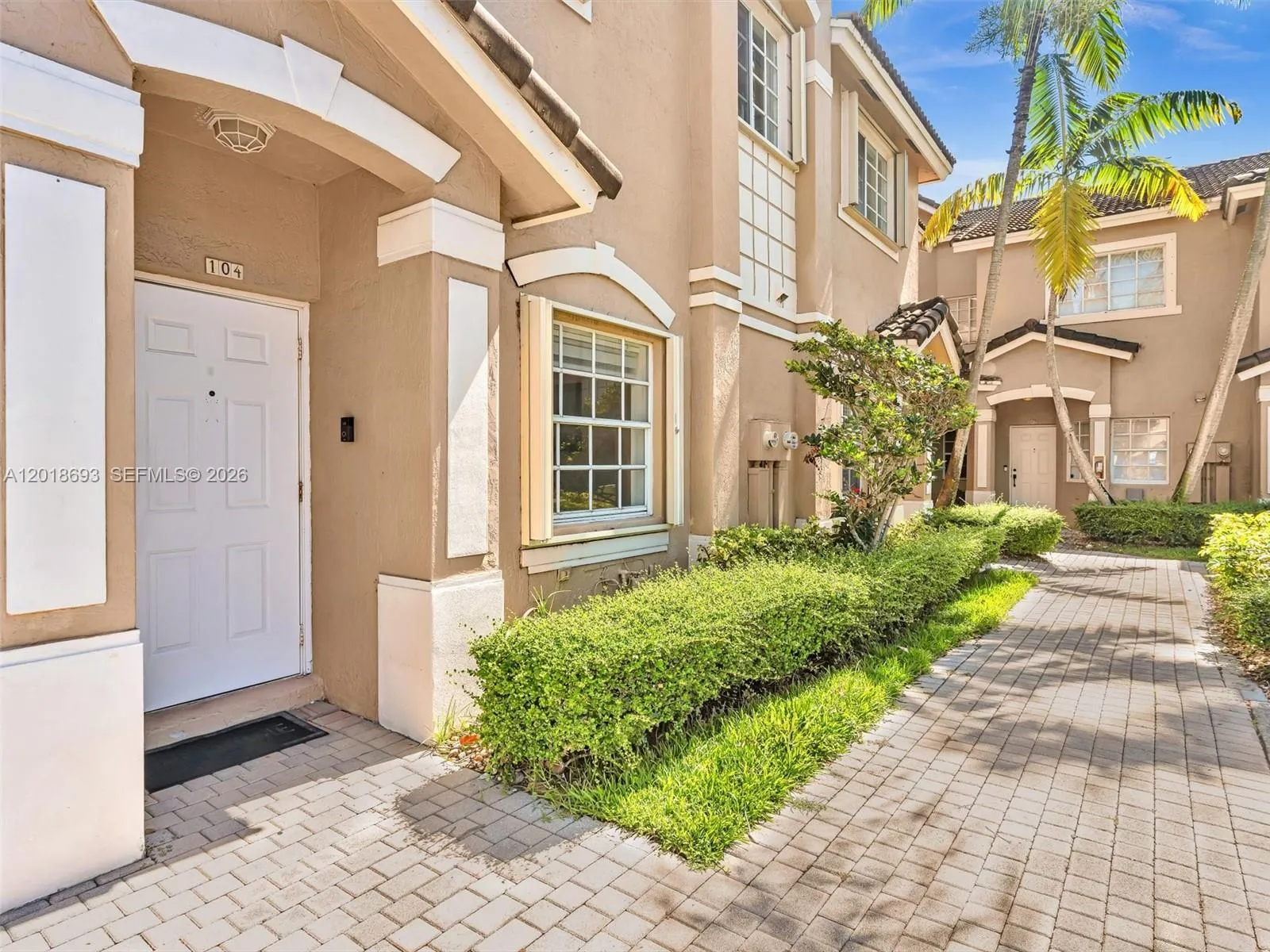 3 bedroom 2 bath for sale at 5779 NW 116th Ave # 104, Doral FL 33178