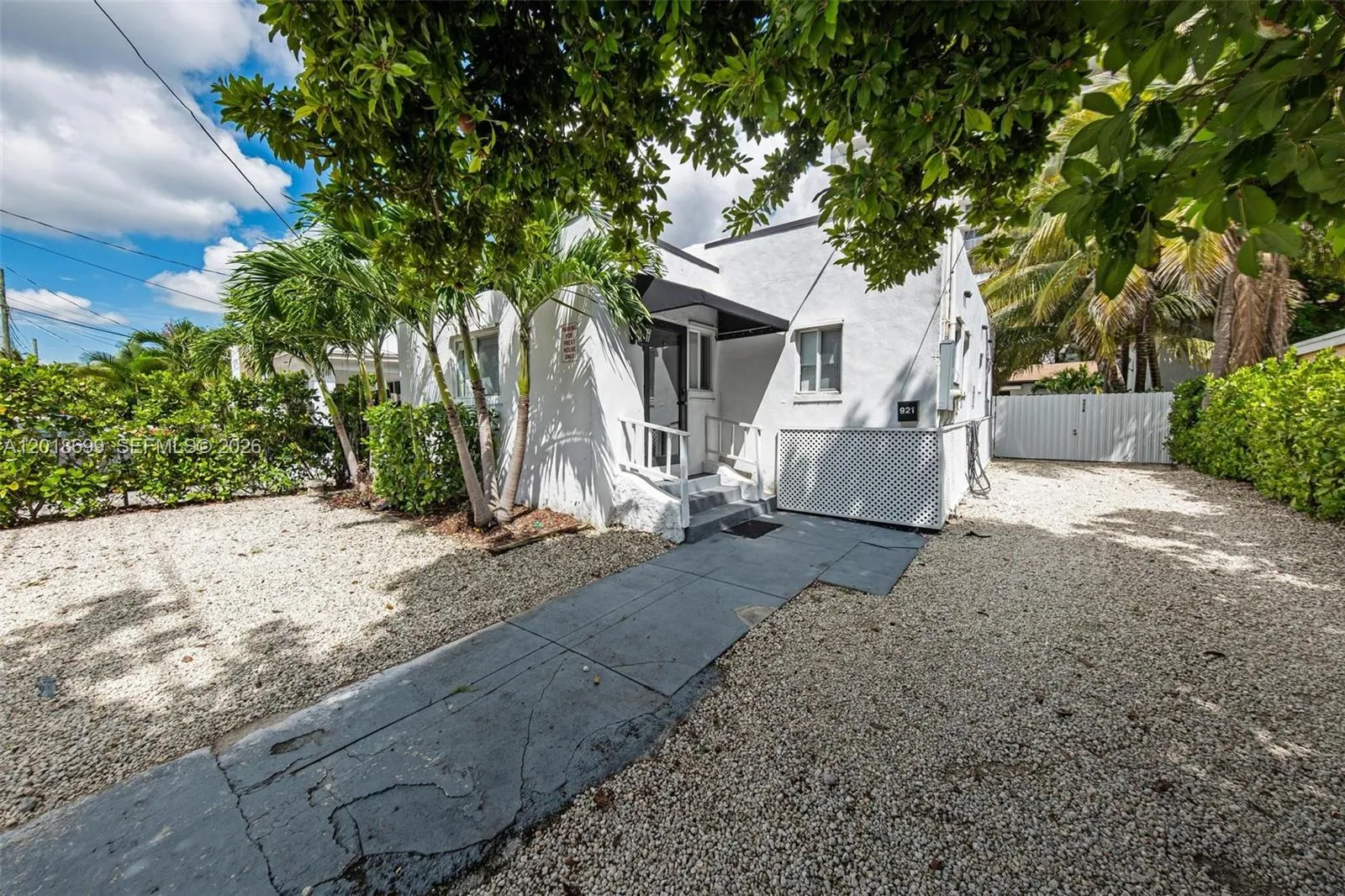 921 SW 9th St # A, Miami FL 33130