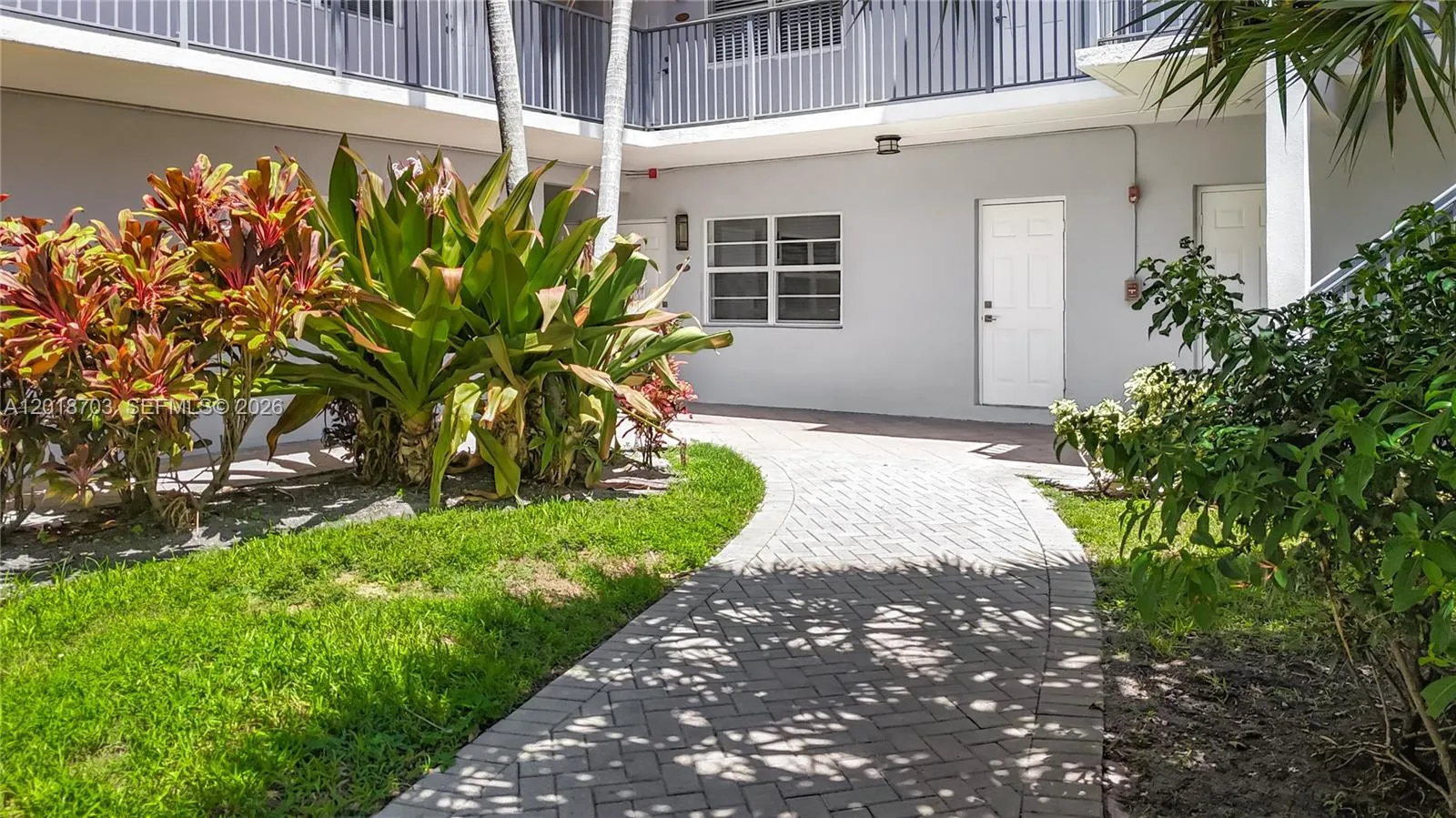 2600 S Ocean Dr # S102, Hollywood FL 33019