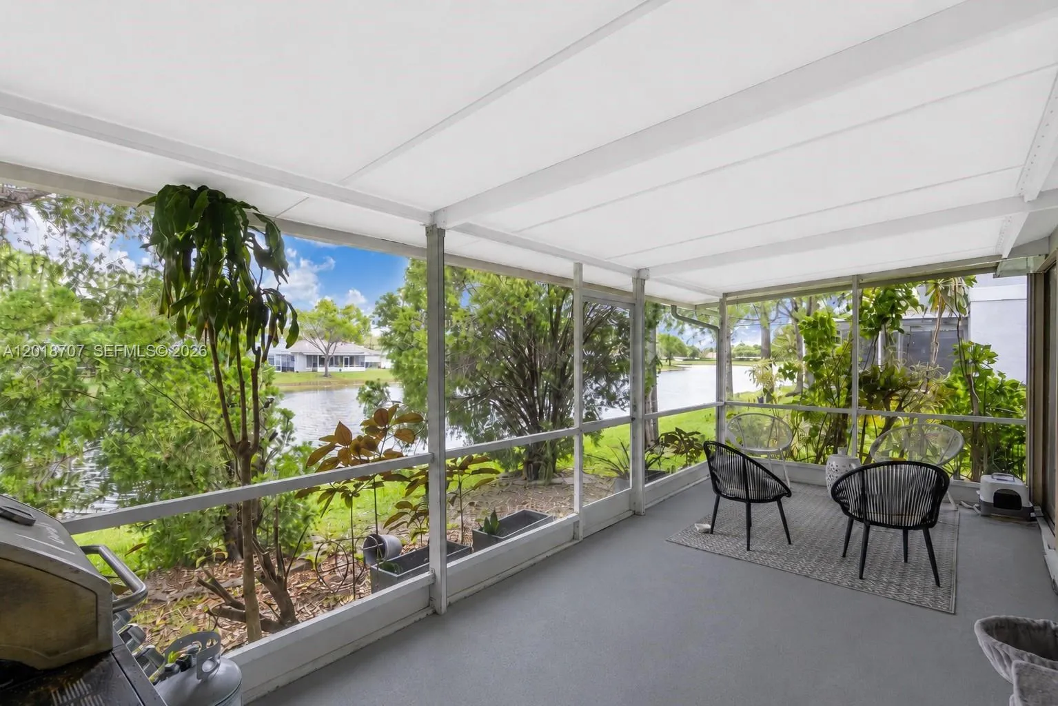 20869 NW 4th St, Pembroke Pines FL 33029