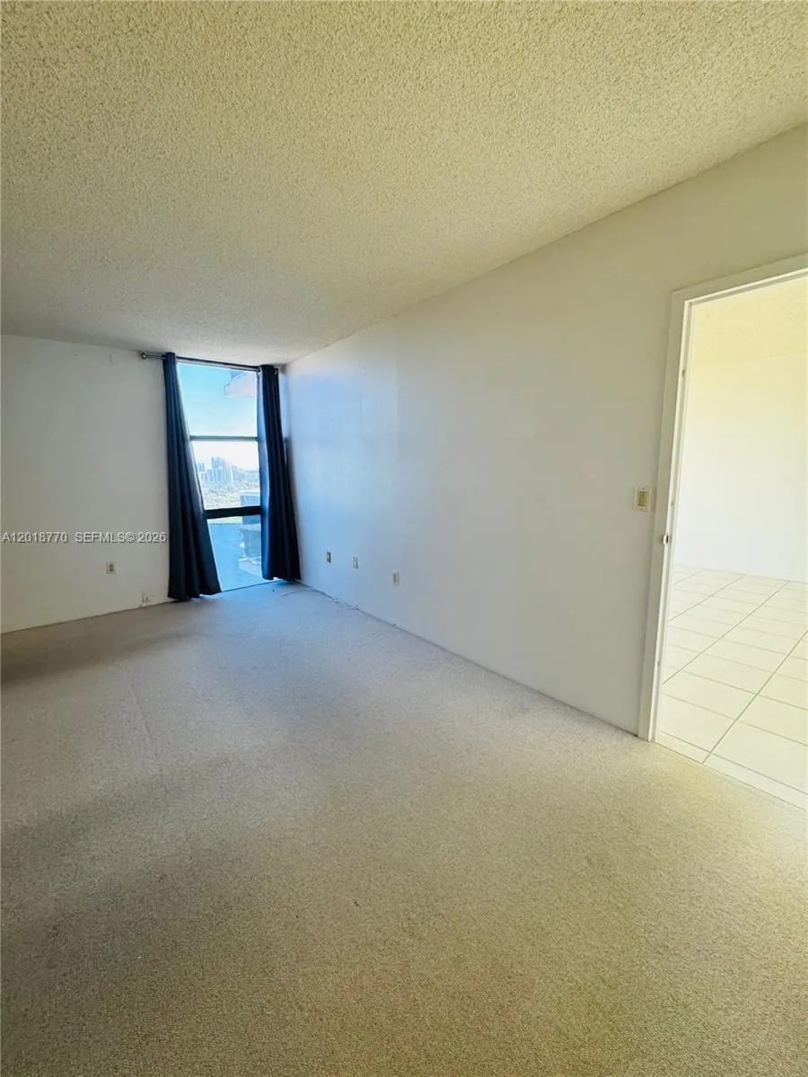 3675 N Country Club Dr # 2005, Aventura FL 33180