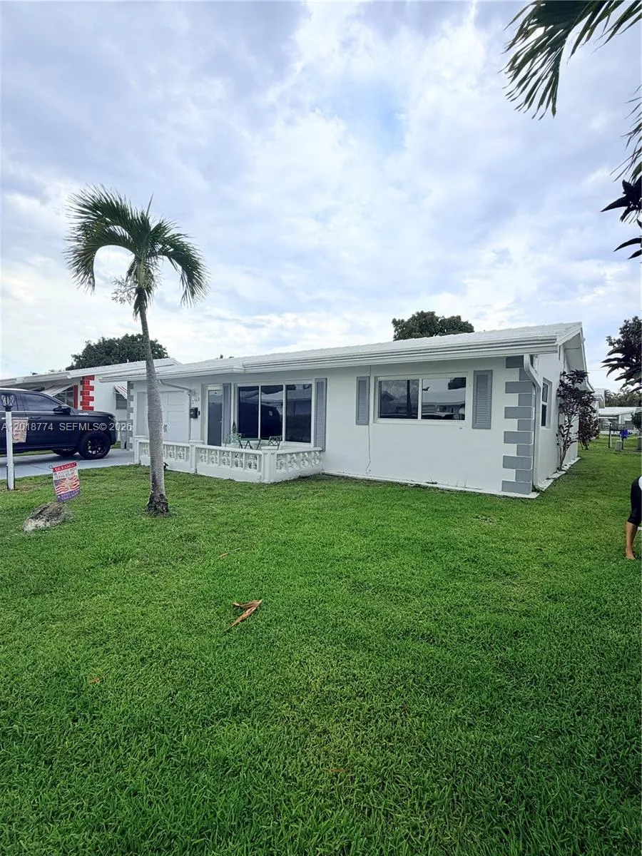 2 bedroom 2 bath for sale at 2960 NW 1st Dr, Pompano Beach FL 33064