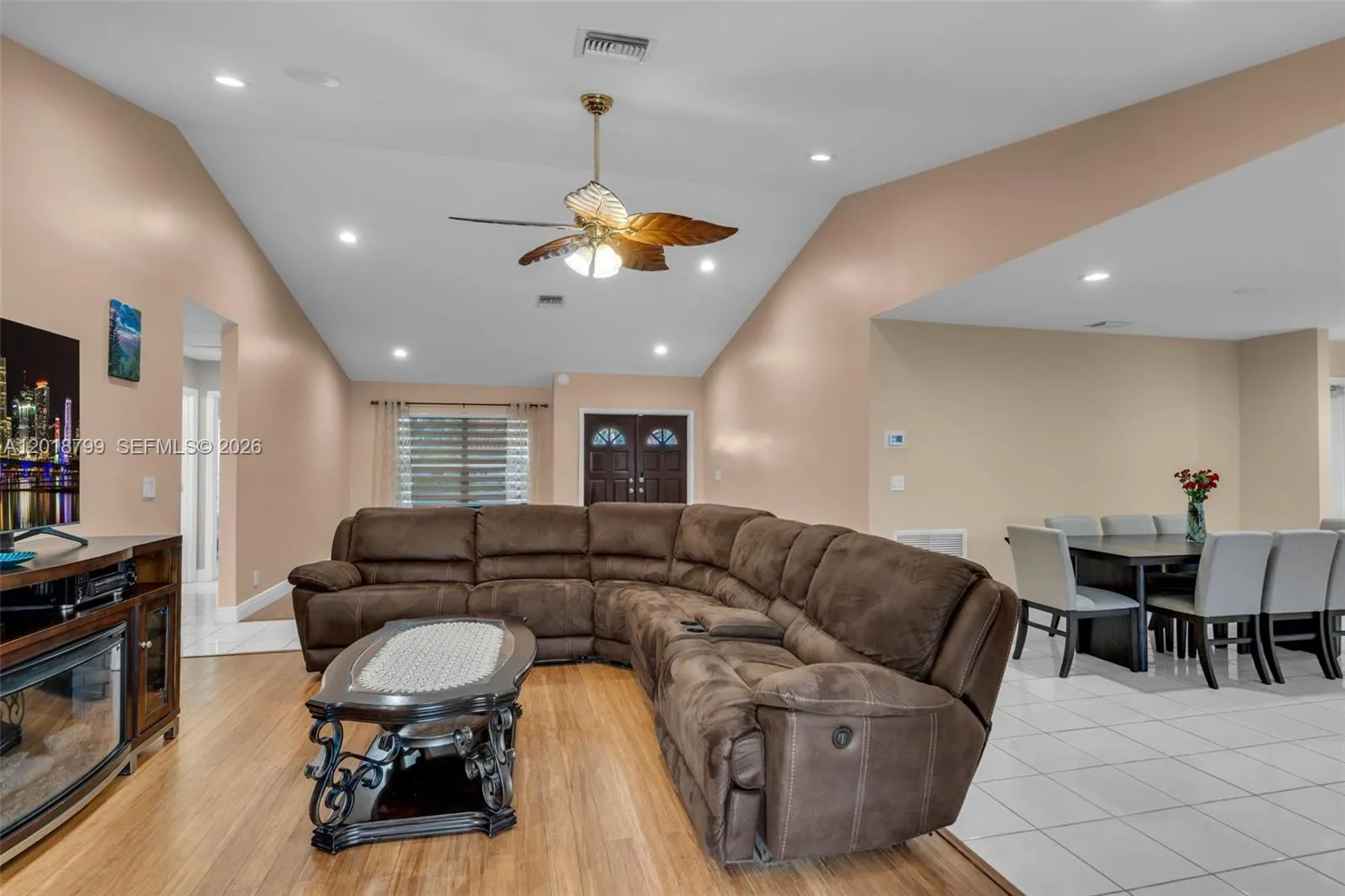 7817 Sunflower Dr, Margate FL 33063