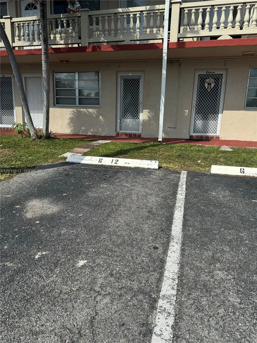 20320 NE 2nd Ave # 12, Miami Gardens FL 33179