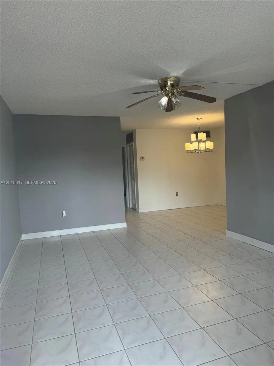 20320 NE 2nd Ave # 12, Miami Gardens FL 33179