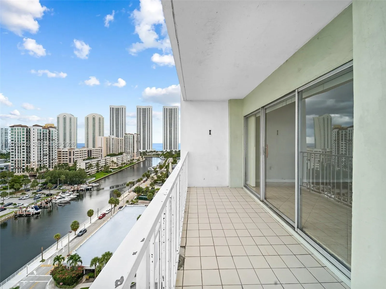 500 Bayview Dr # 1421, Sunny Isles Beach FL 33160
