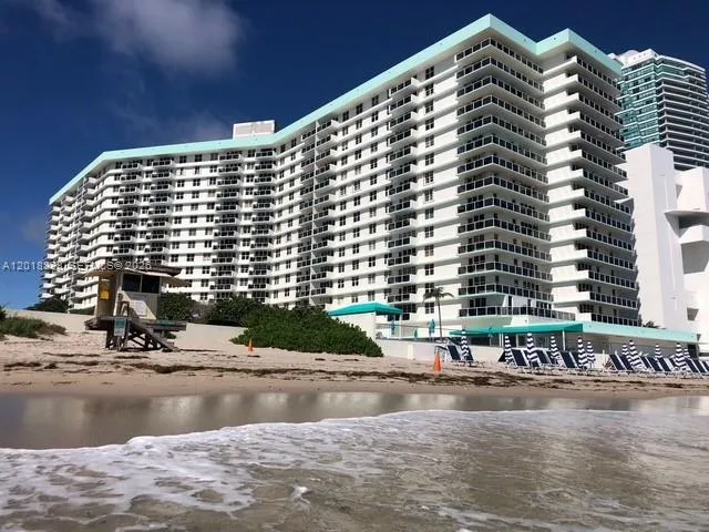 3725 S Ocean Dr, Hollywood FL 33019