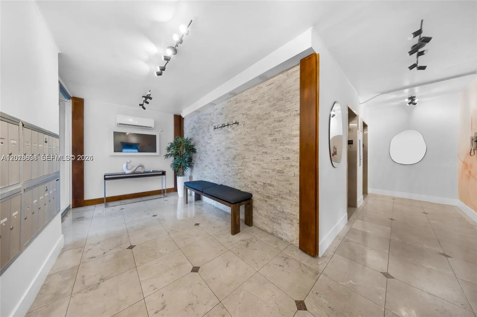 7133 Bay Dr # 1, Miami Beach FL 33141