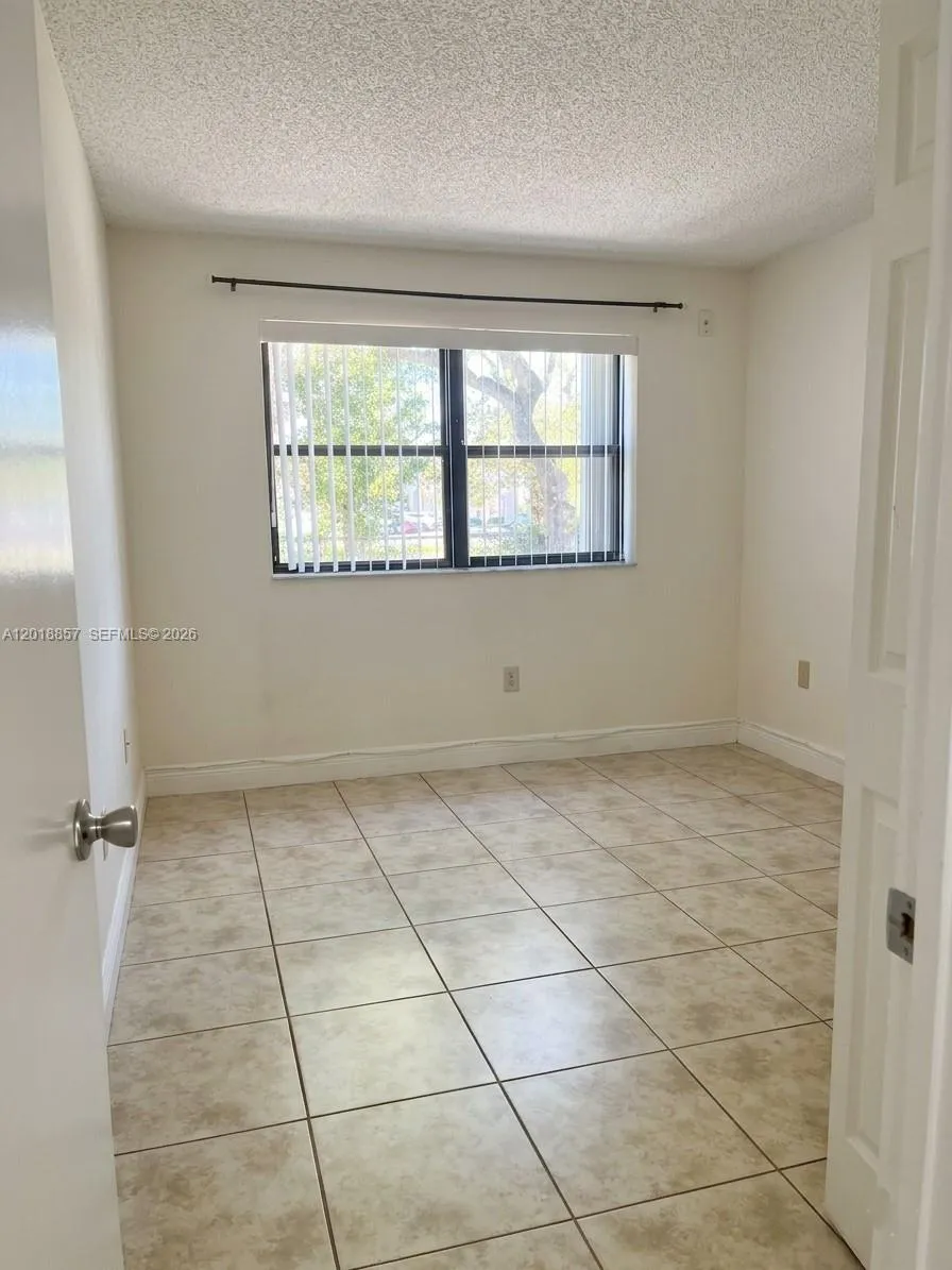 7115 NW 179th St # 106, Hialeah FL 33015