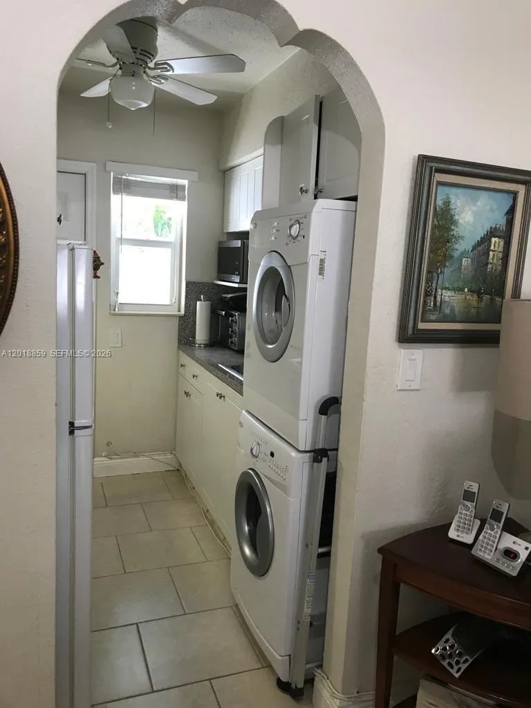 7921 Abbott Ave # 4, Miami Beach FL 33141