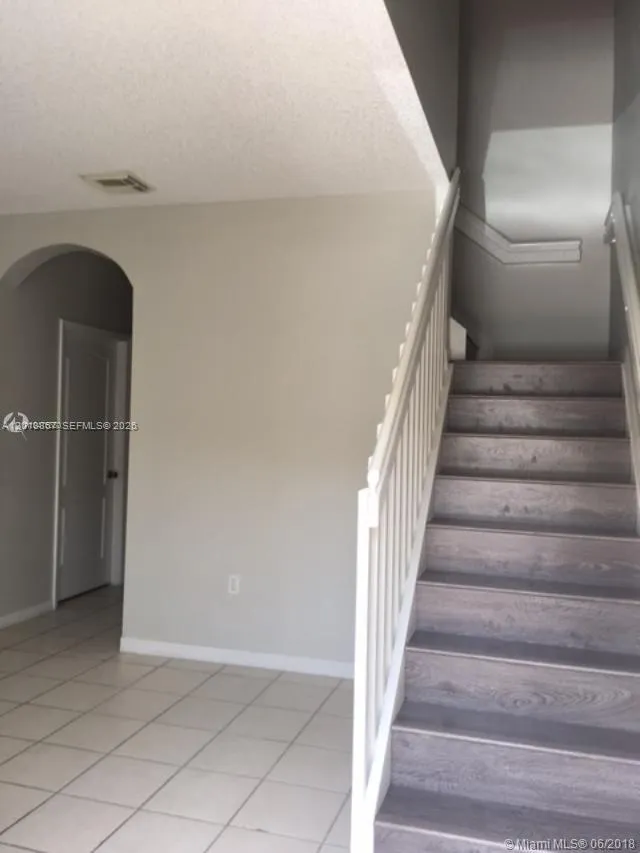 16614 NW 72nd Pl, Miami Lakes FL 33014