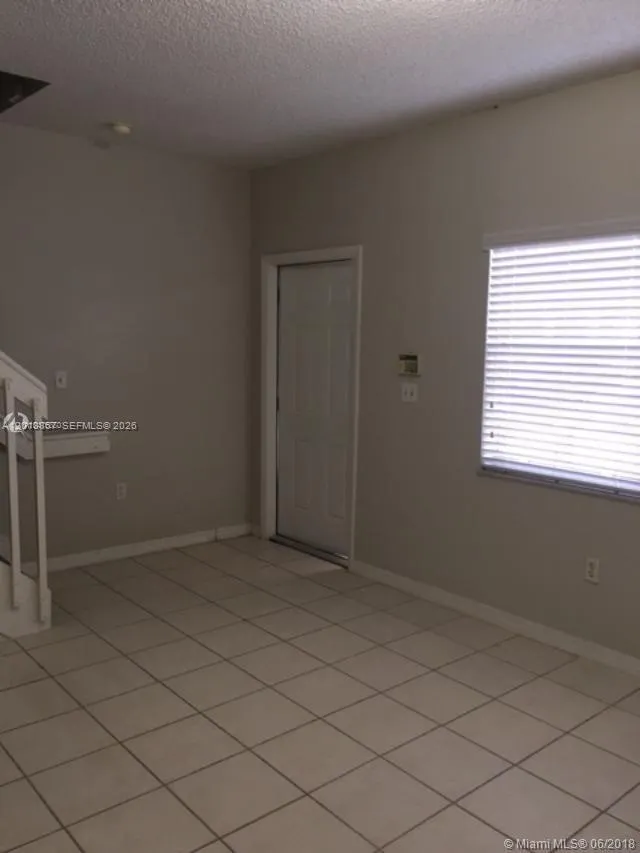 16614 NW 72nd Pl, Miami Lakes FL 33014