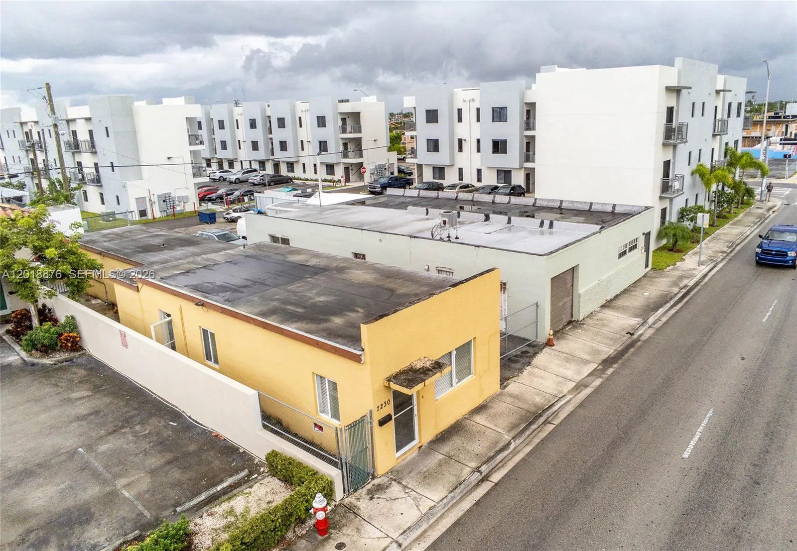 2250 Palm Ave, Hialeah FL 33010