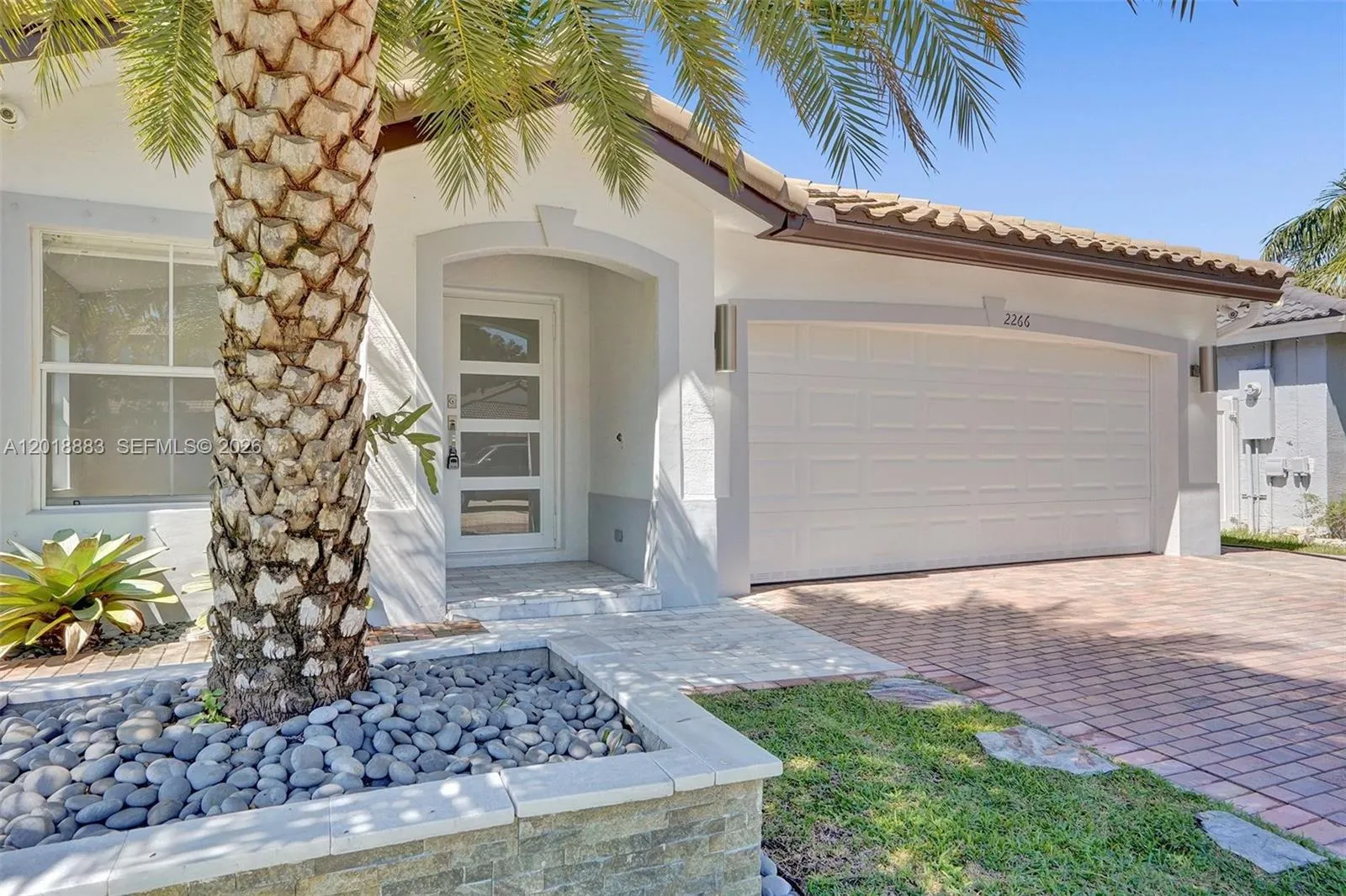 2266 NW 208th Ter, Pembroke Pines FL 33029