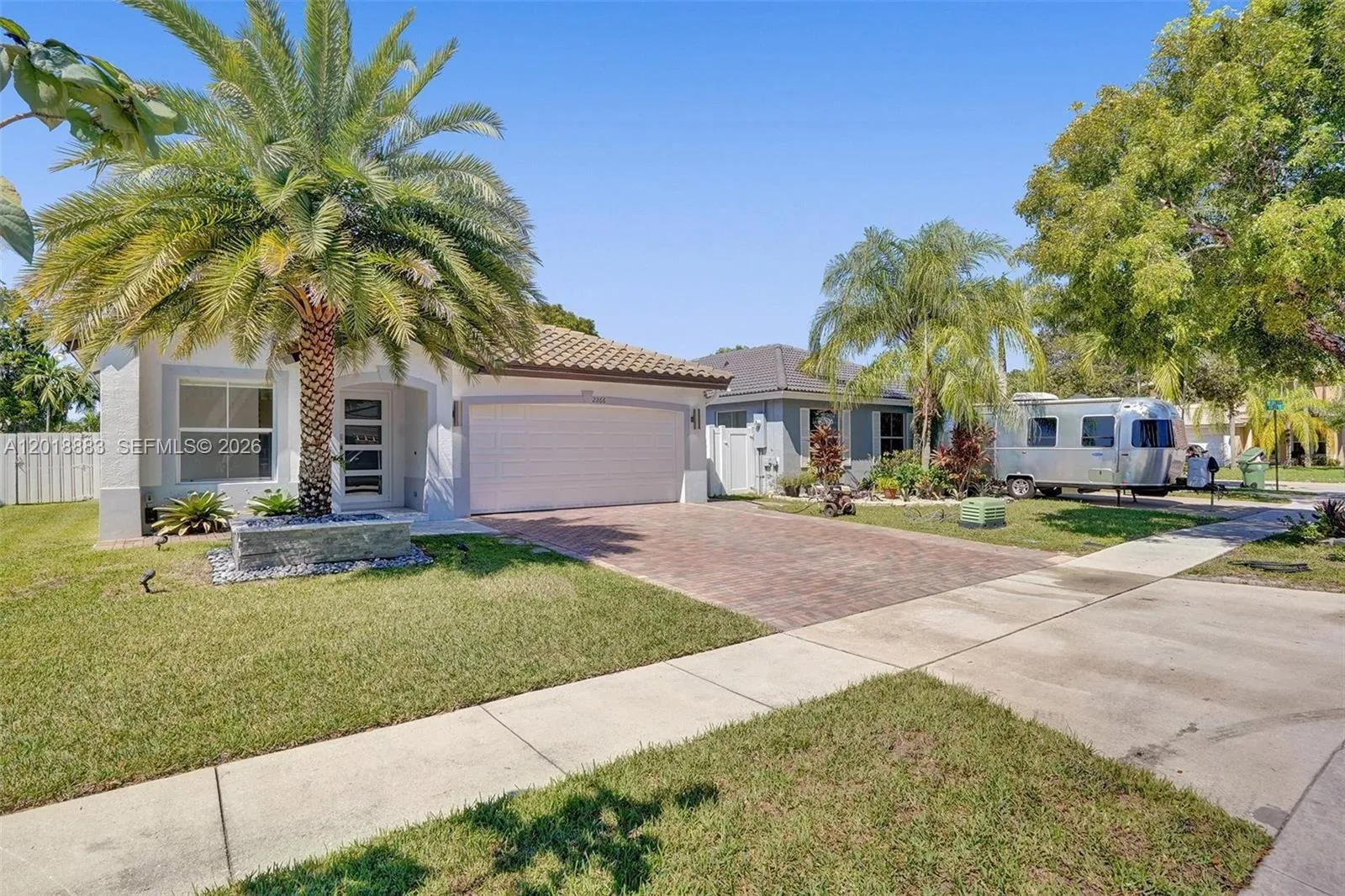 2266 NW 208th Ter, Pembroke Pines FL 33029