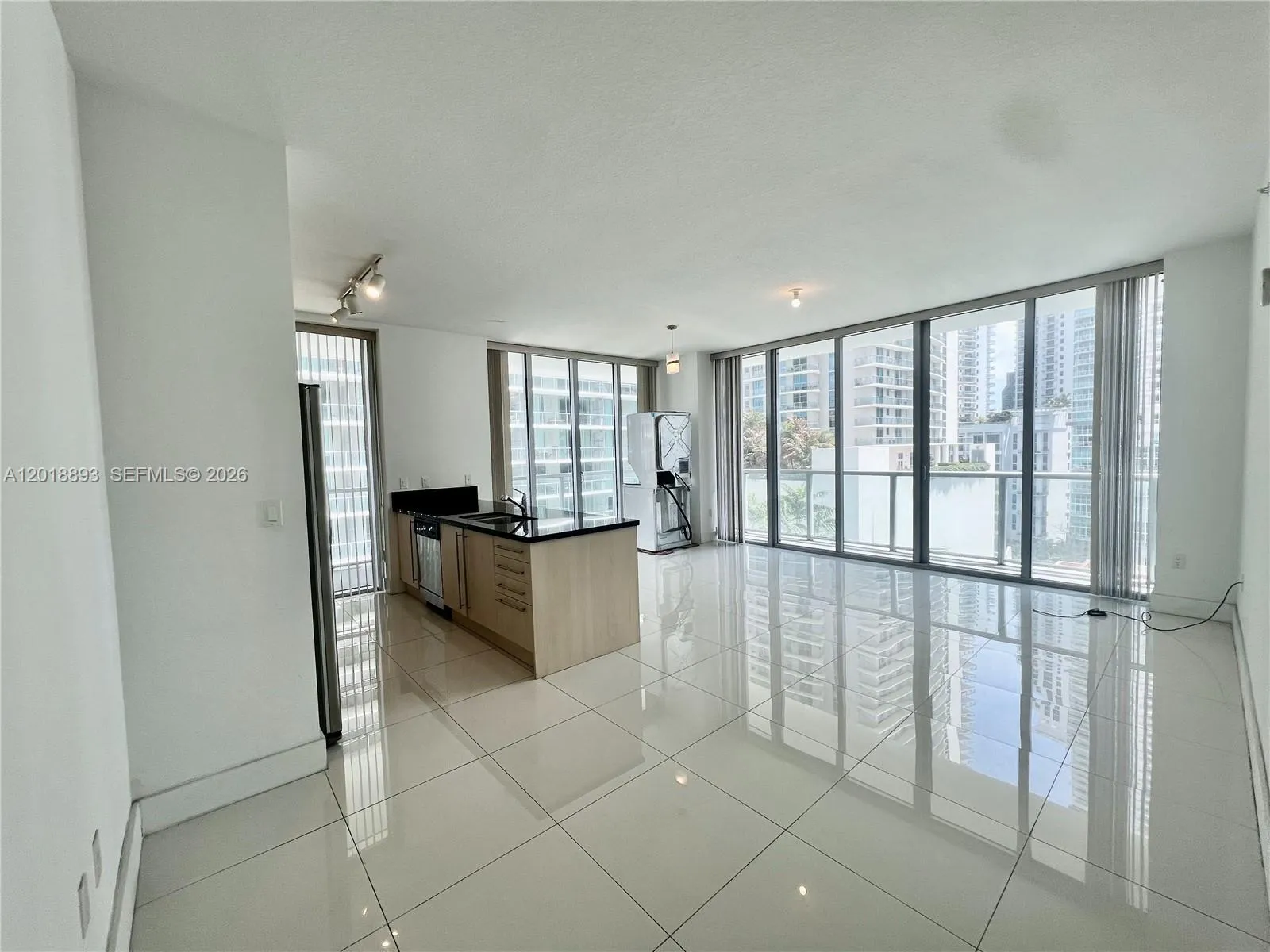 79 SW 12 ST # 1407, Miami FL 33130